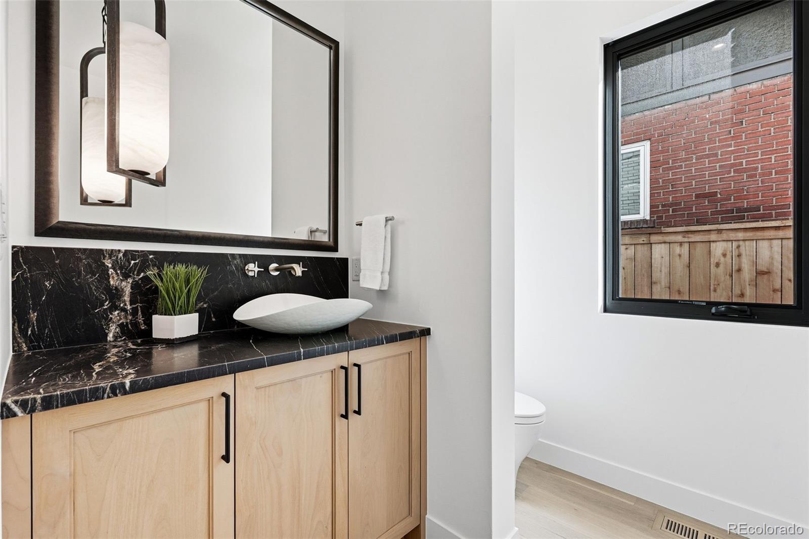 910 S Gaylord Street