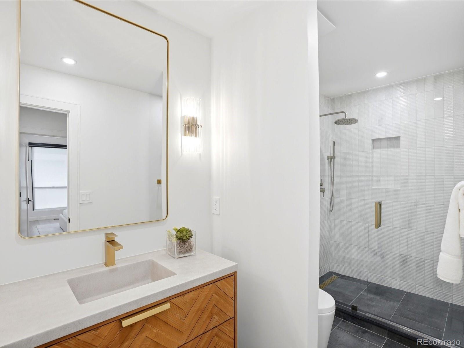 2800 S University Boulevard Unit: 174