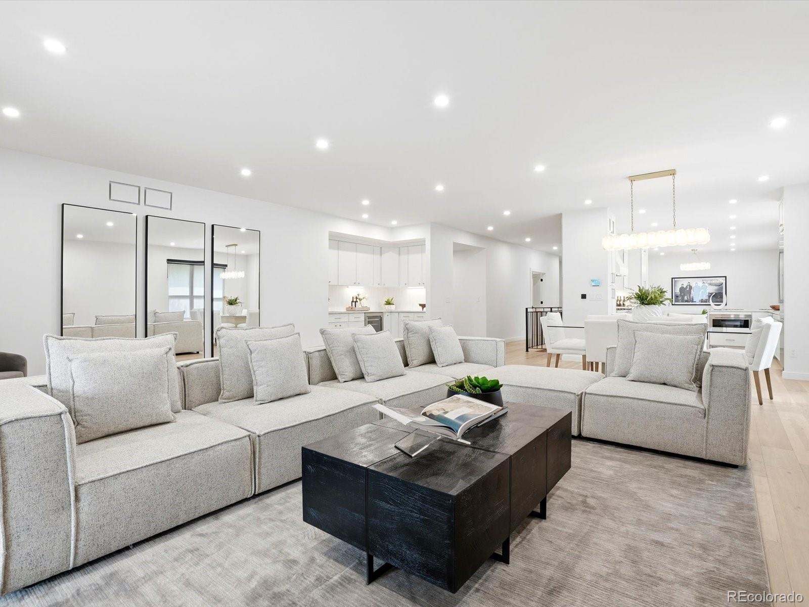 2800 S University Boulevard Unit: 174