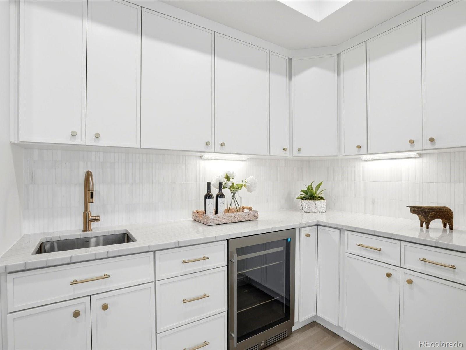 2800 S University Boulevard Unit: 174