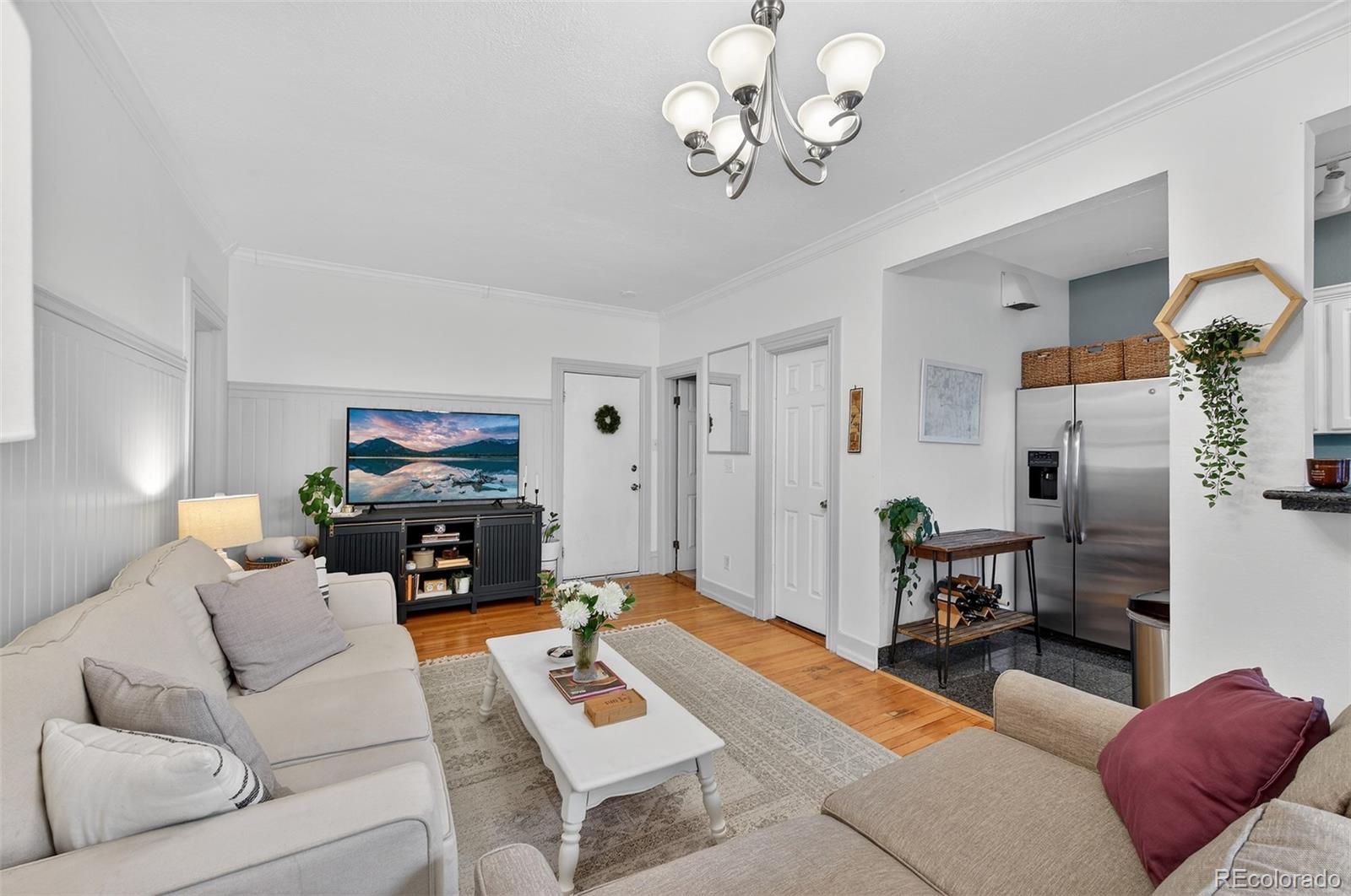 1376 N Pearl Street Unit: 203