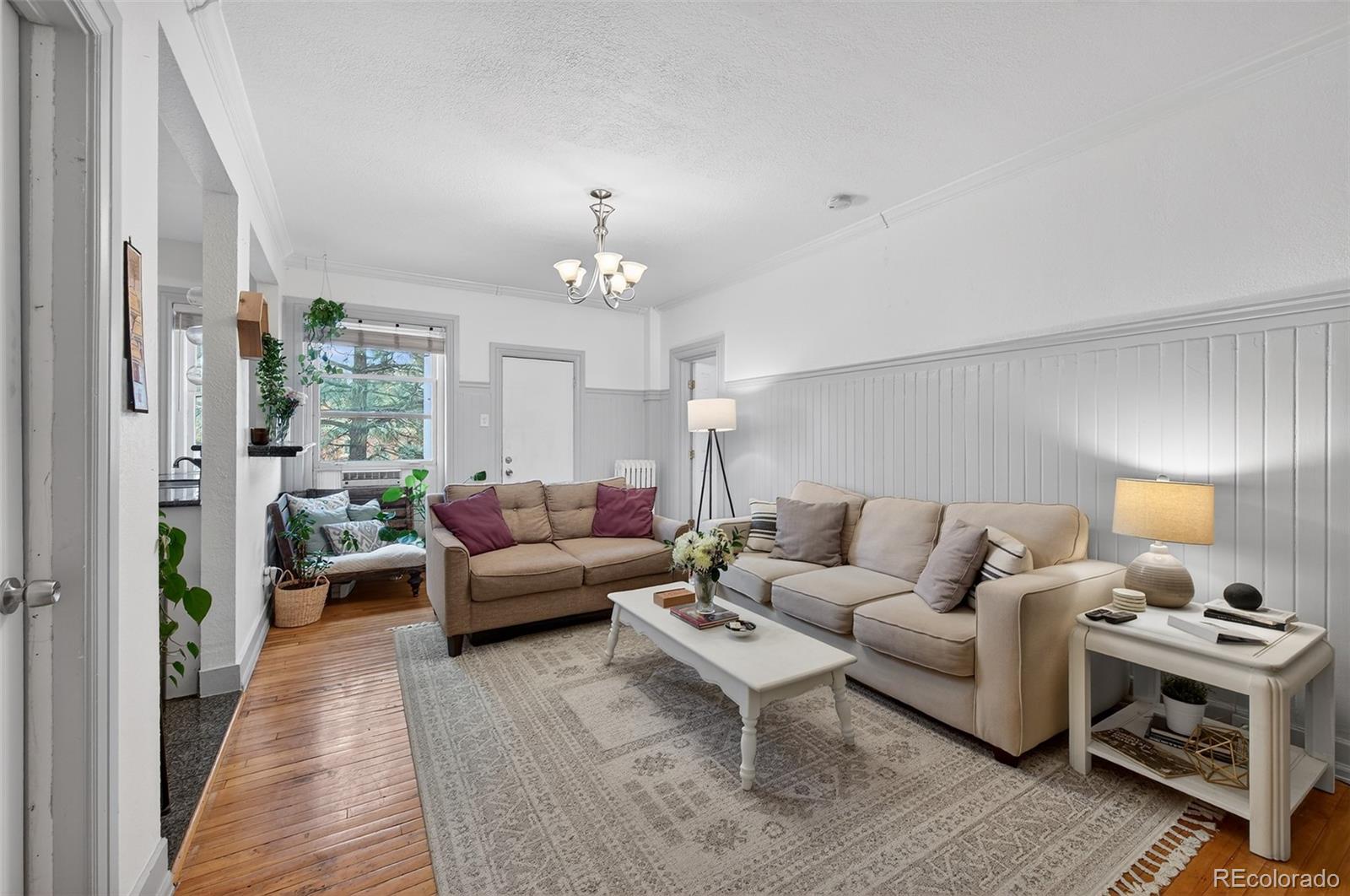 1376 N Pearl Street Unit: 203