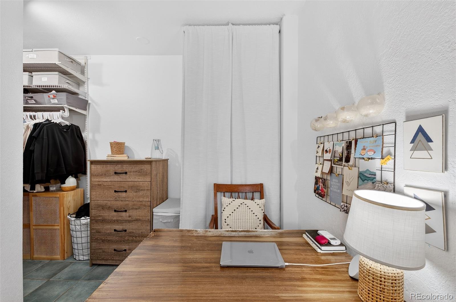 1376 N Pearl Street Unit: 203