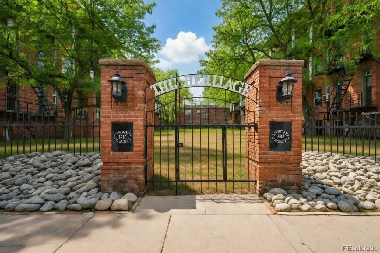 1376 N Pearl Street Unit: 203