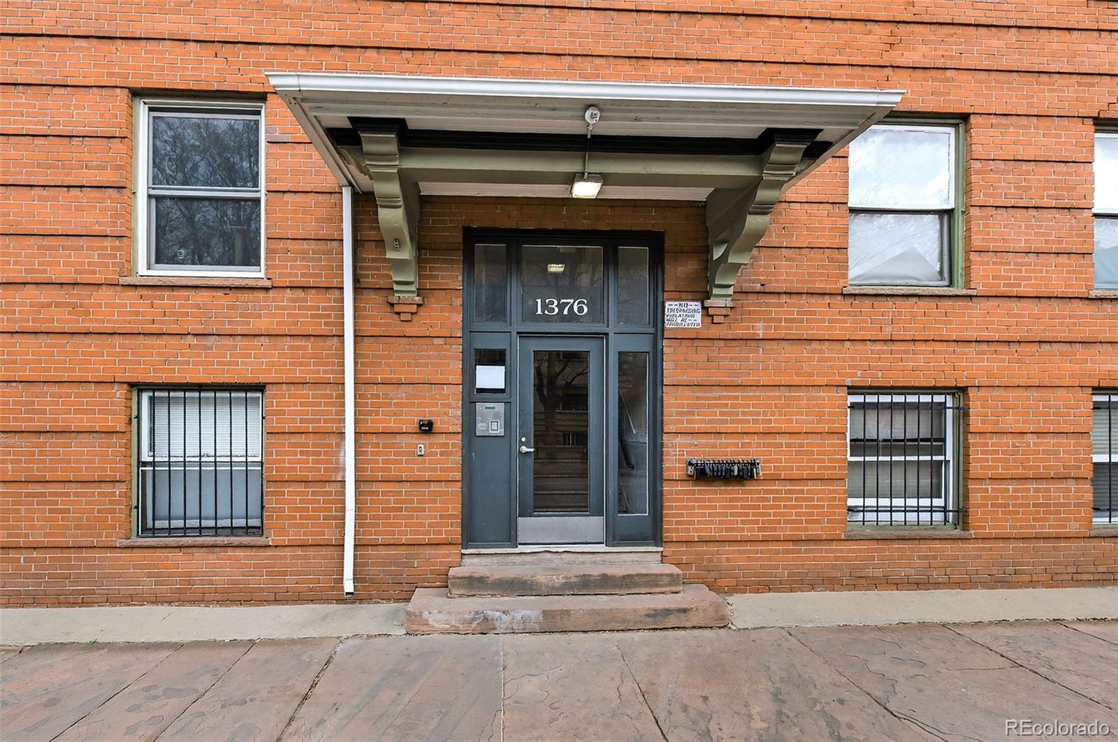 1376 N Pearl Street Unit: 203