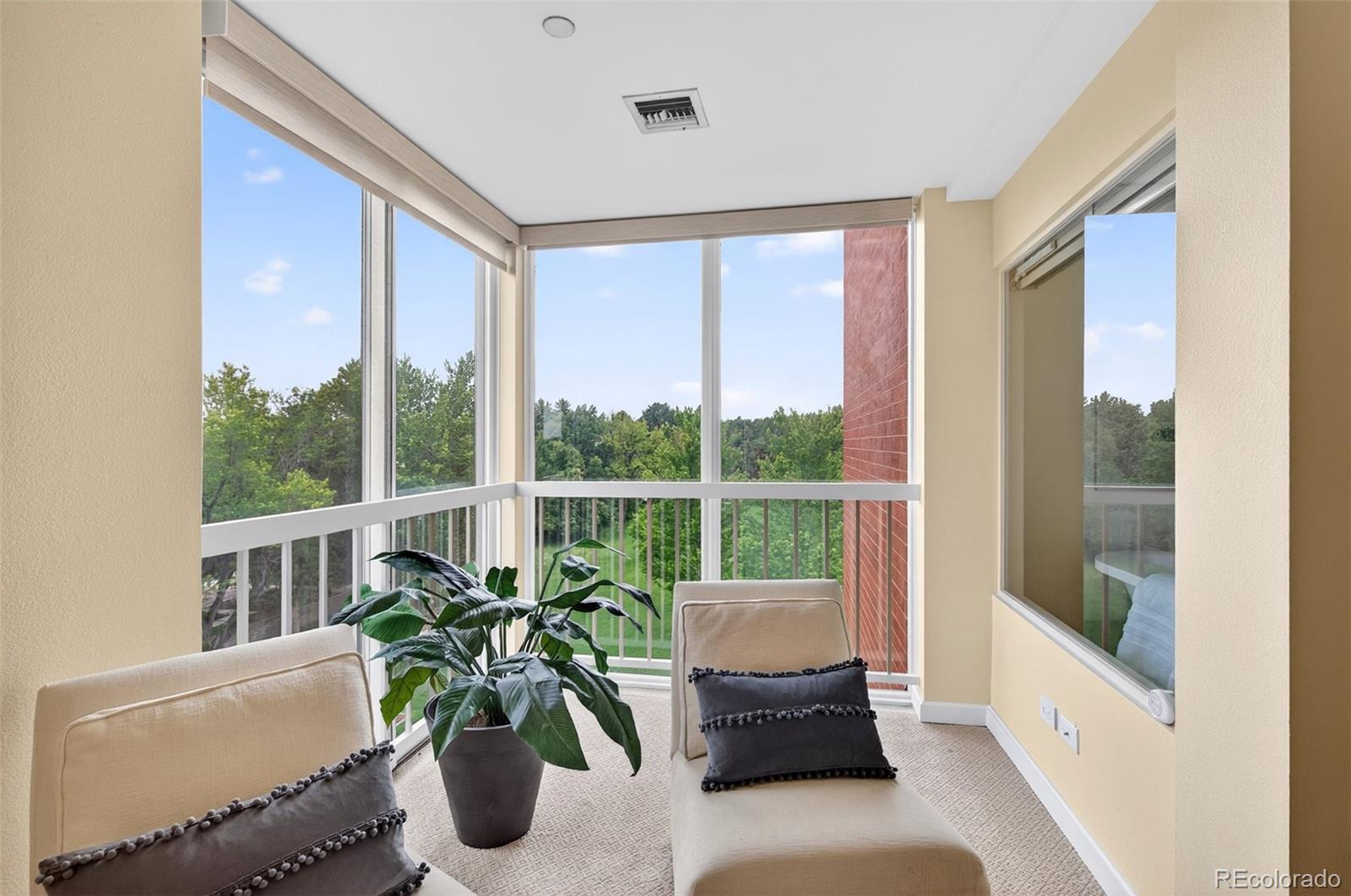 1900 E Girard Place Unit: 508