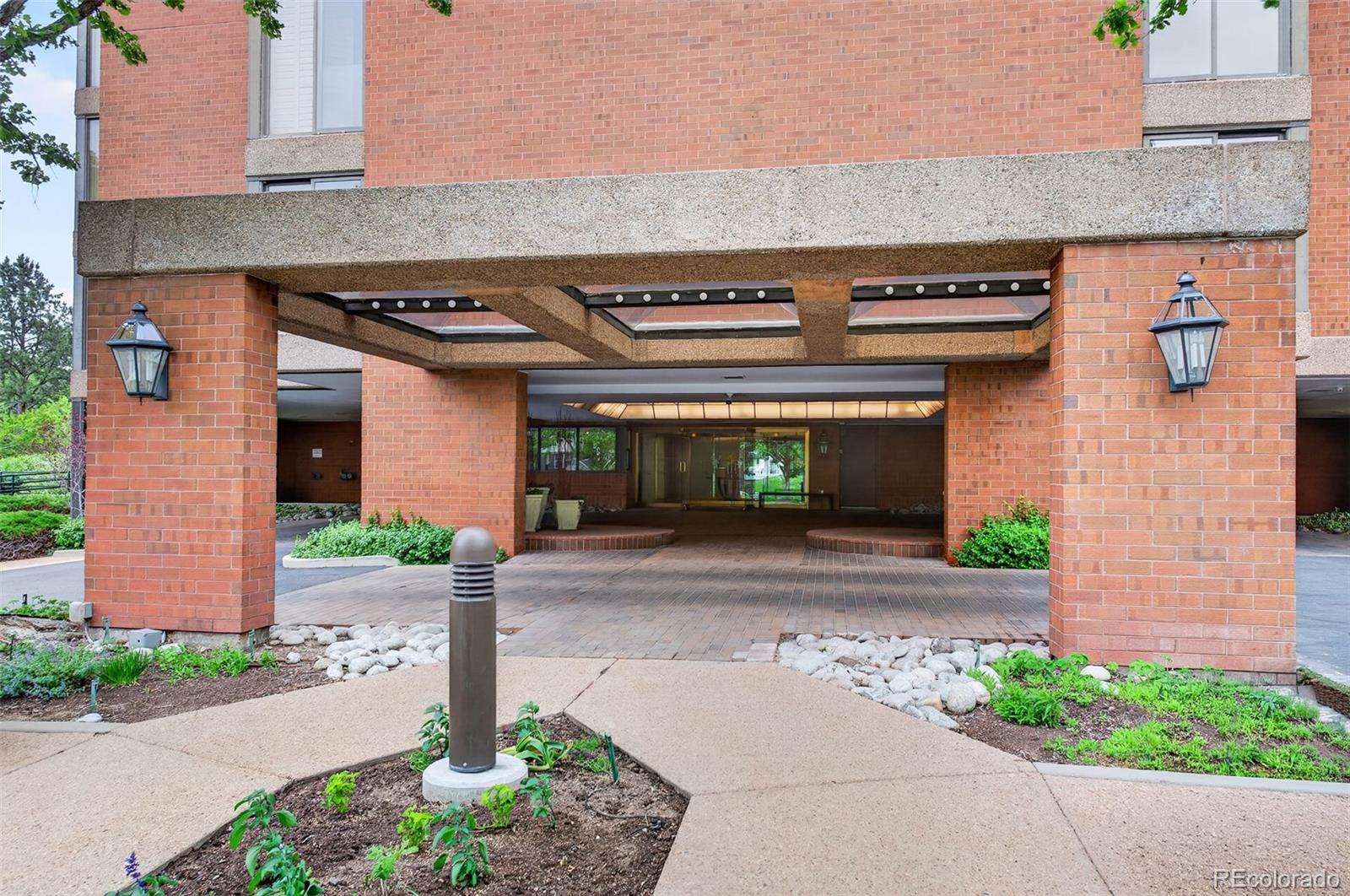 1900 E Girard Place Unit: 508