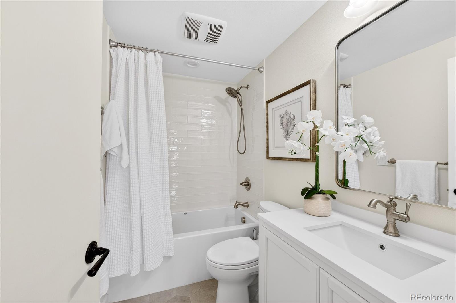 1900 E Girard Place Unit: 508