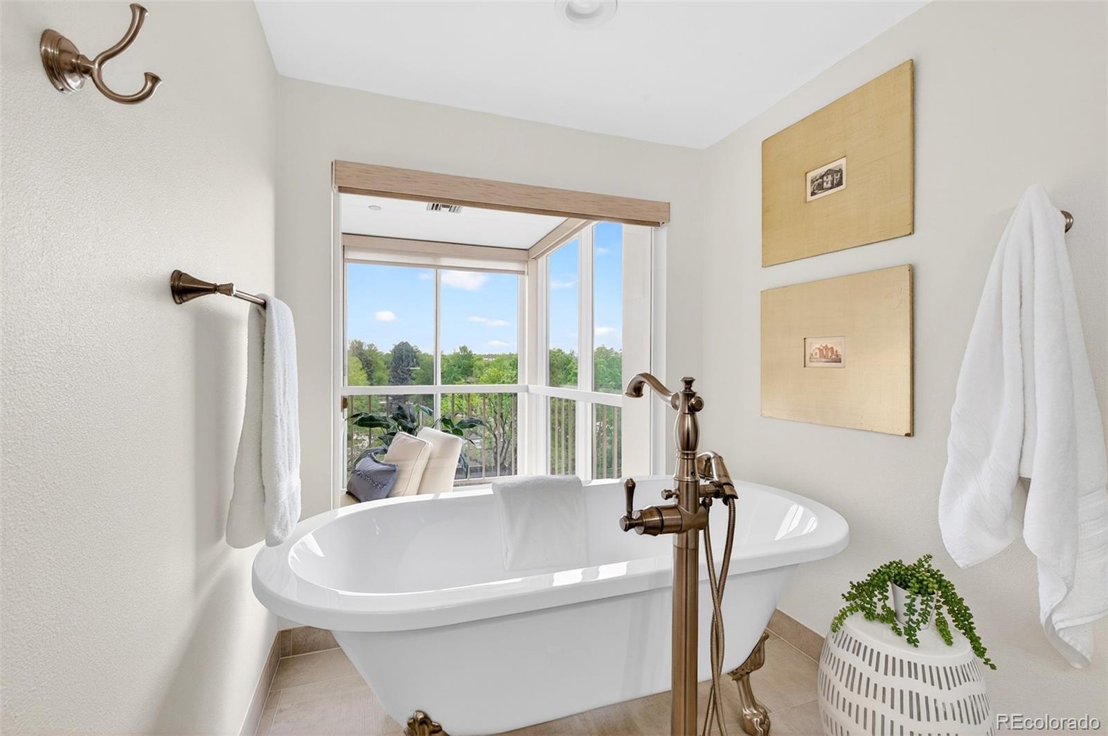 1900 E Girard Place Unit: 508