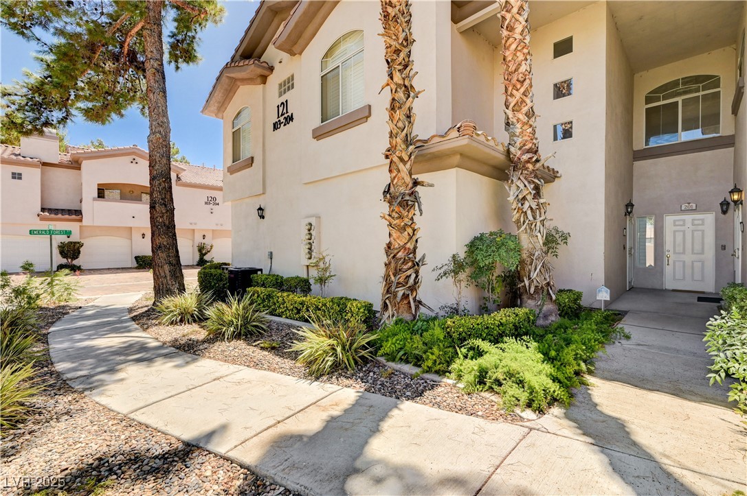 121 Emerald Forest Street 103