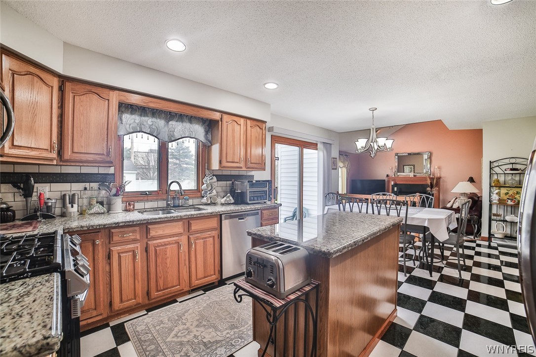 3 South Castlerock Lane