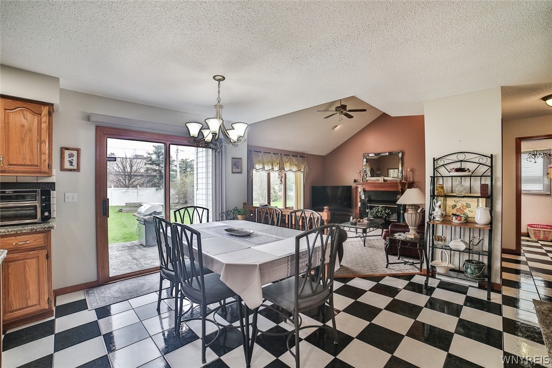 3 South Castlerock Lane