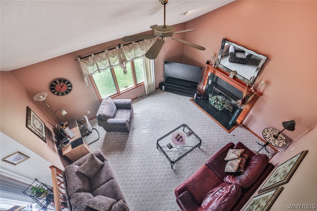 3 South Castlerock Lane