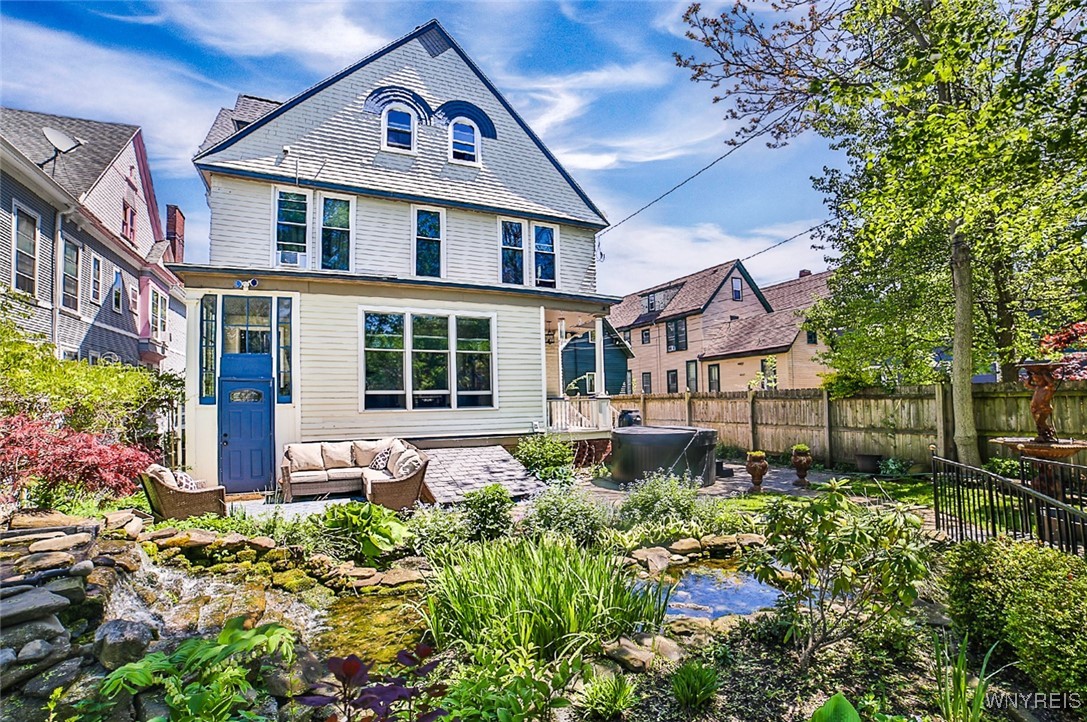 86 Norwood Avenue