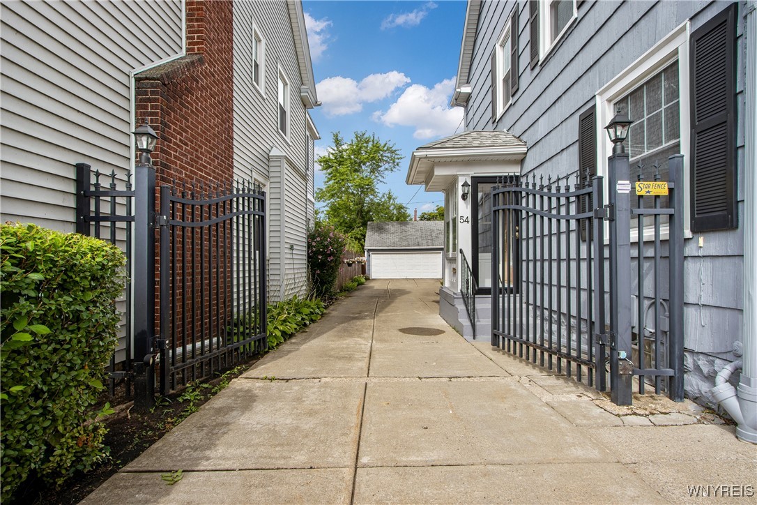 54 Admiral Road