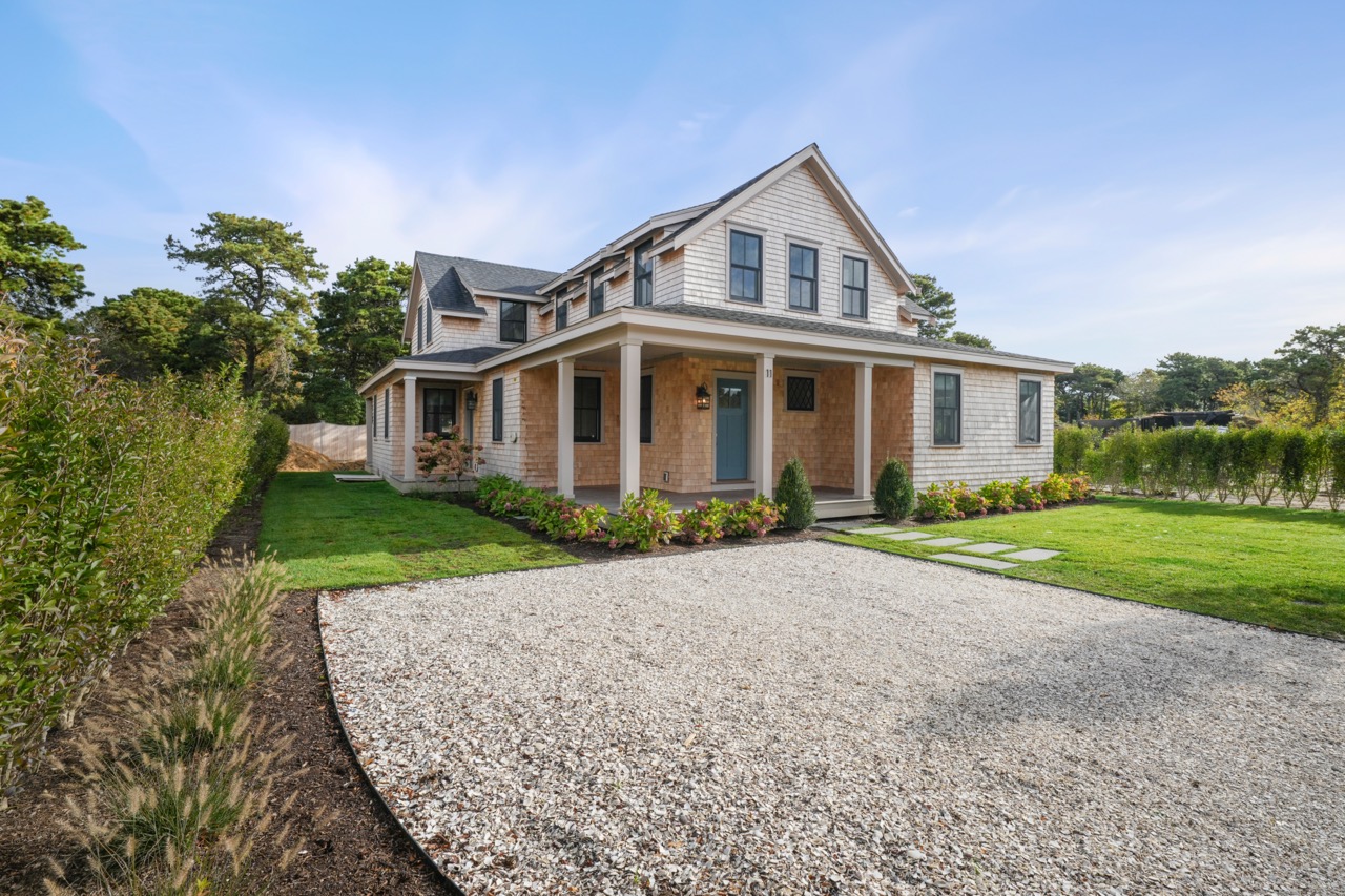 11 Fawn Lane