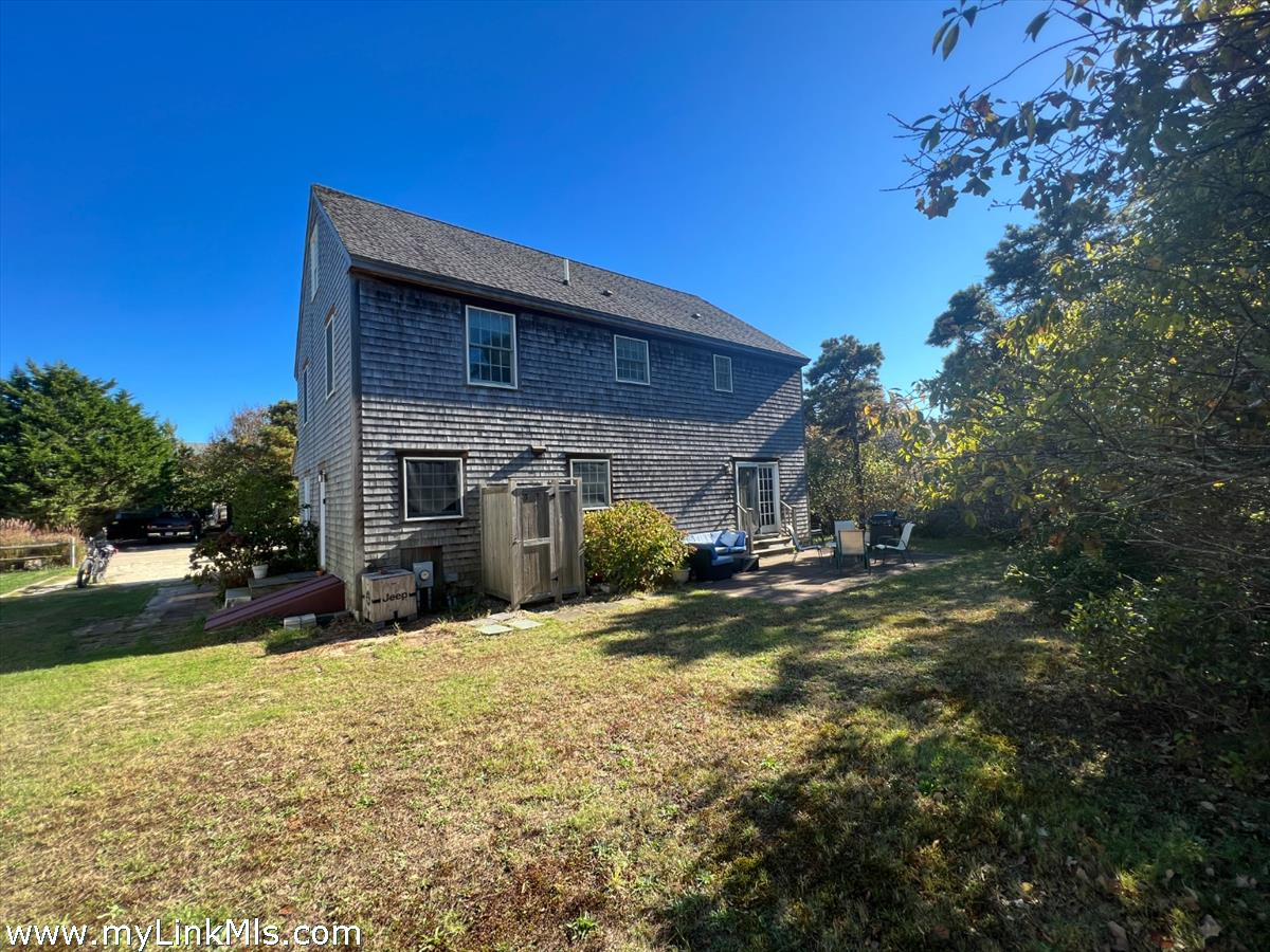 12 Pine Tree Road