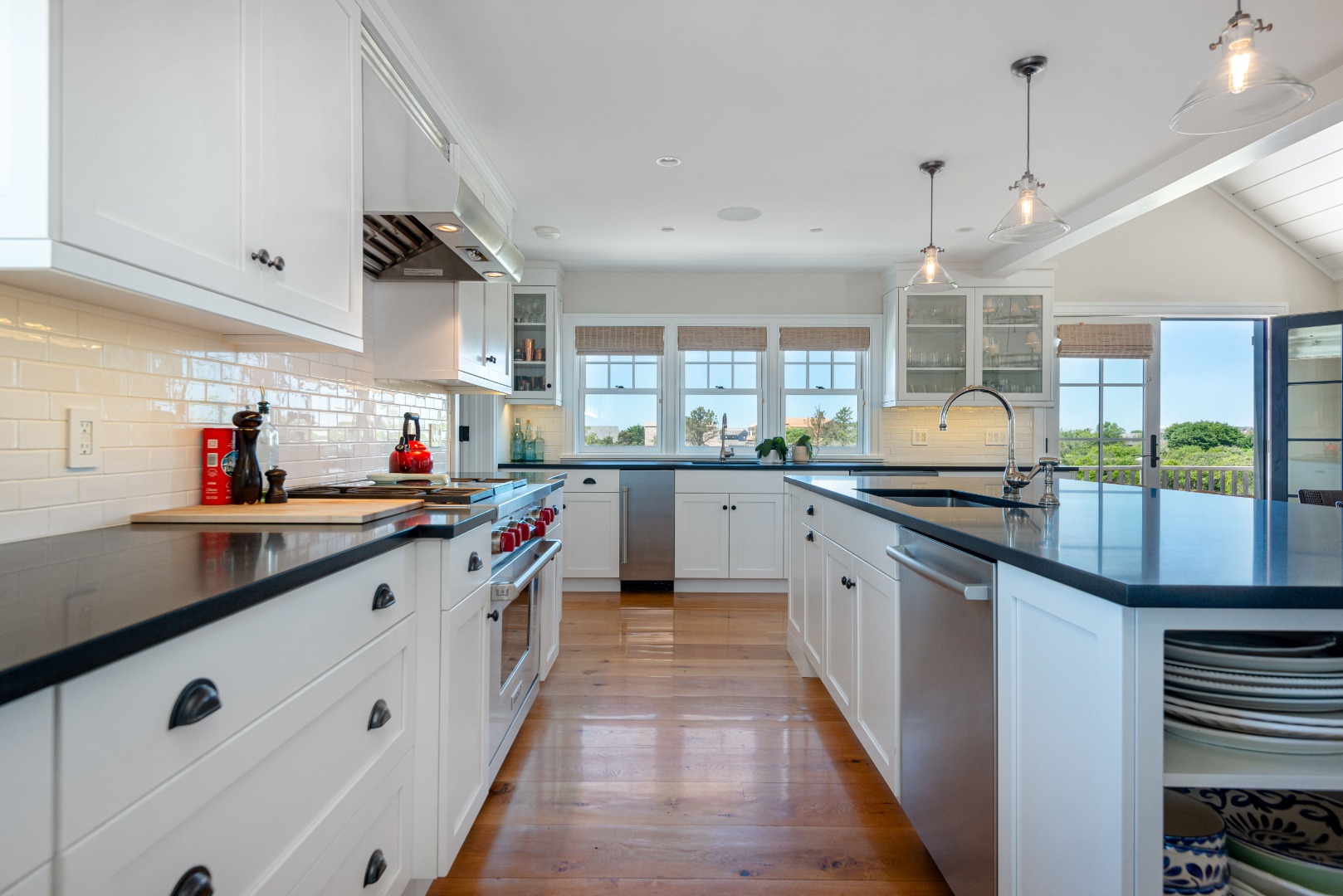 36 Warrens Landing Road