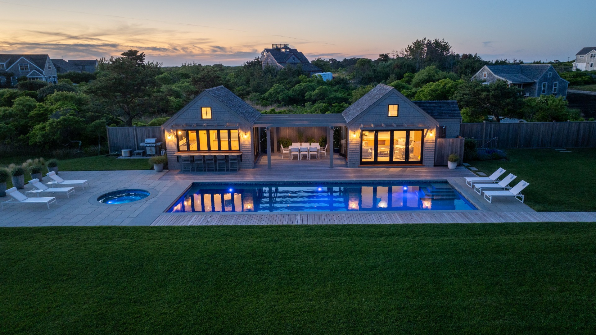 36 Warrens Landing Road