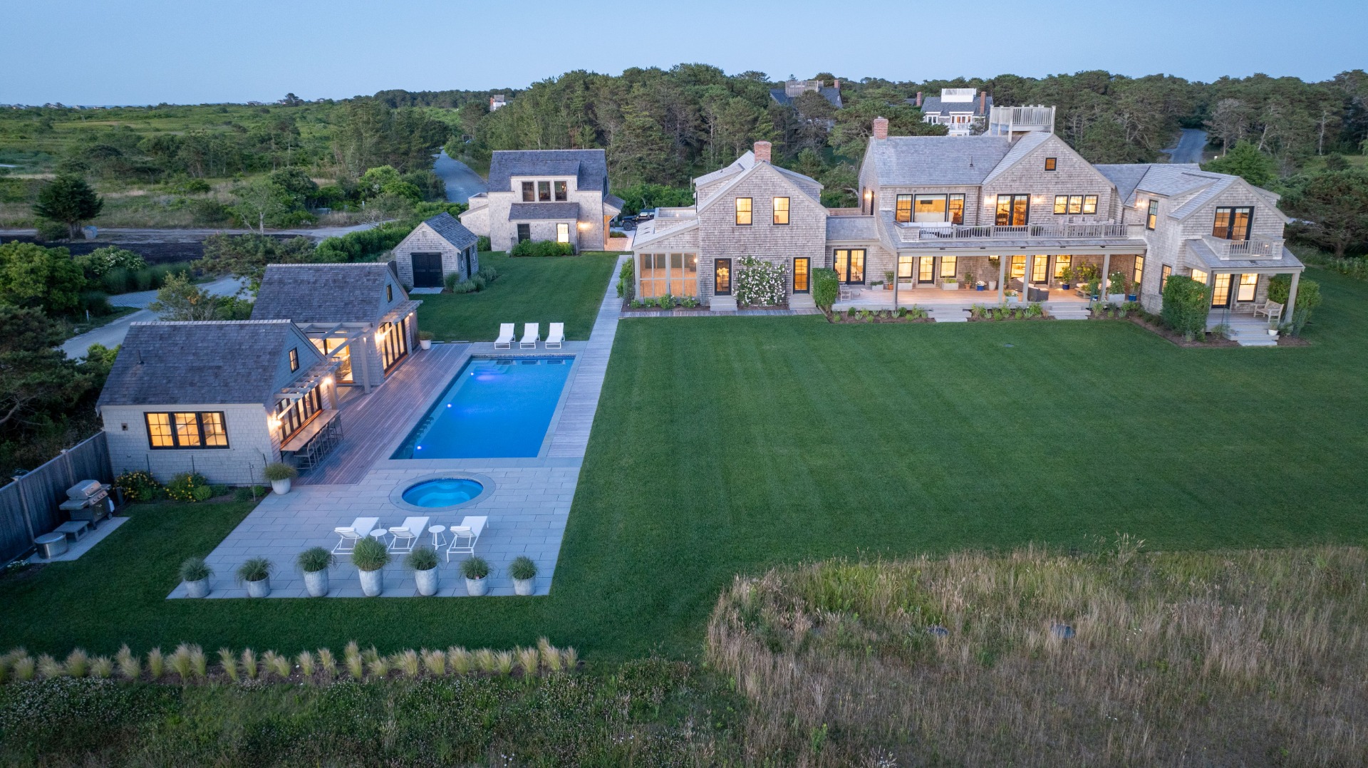 36 Warrens Landing Road