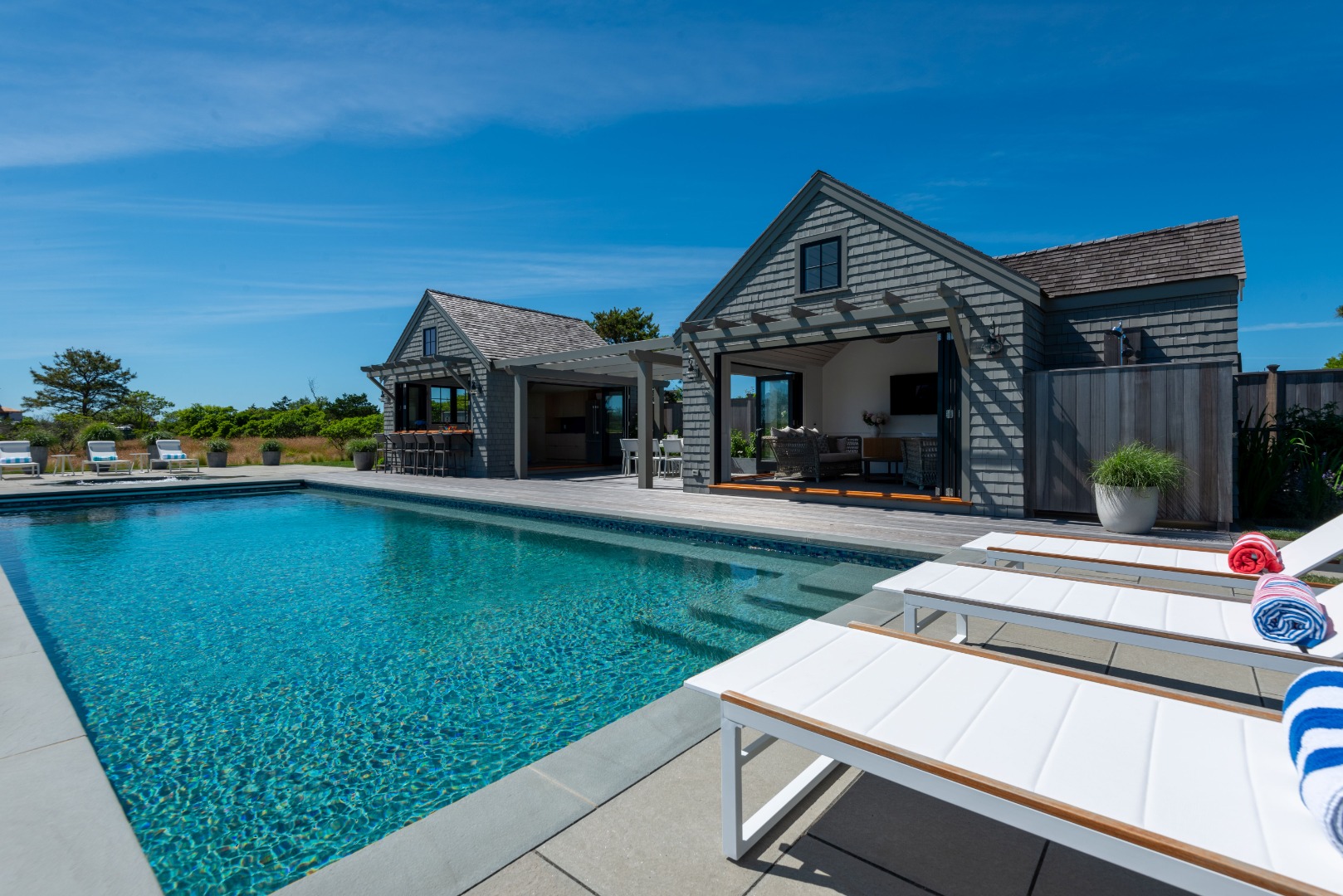 36 Warrens Landing Road