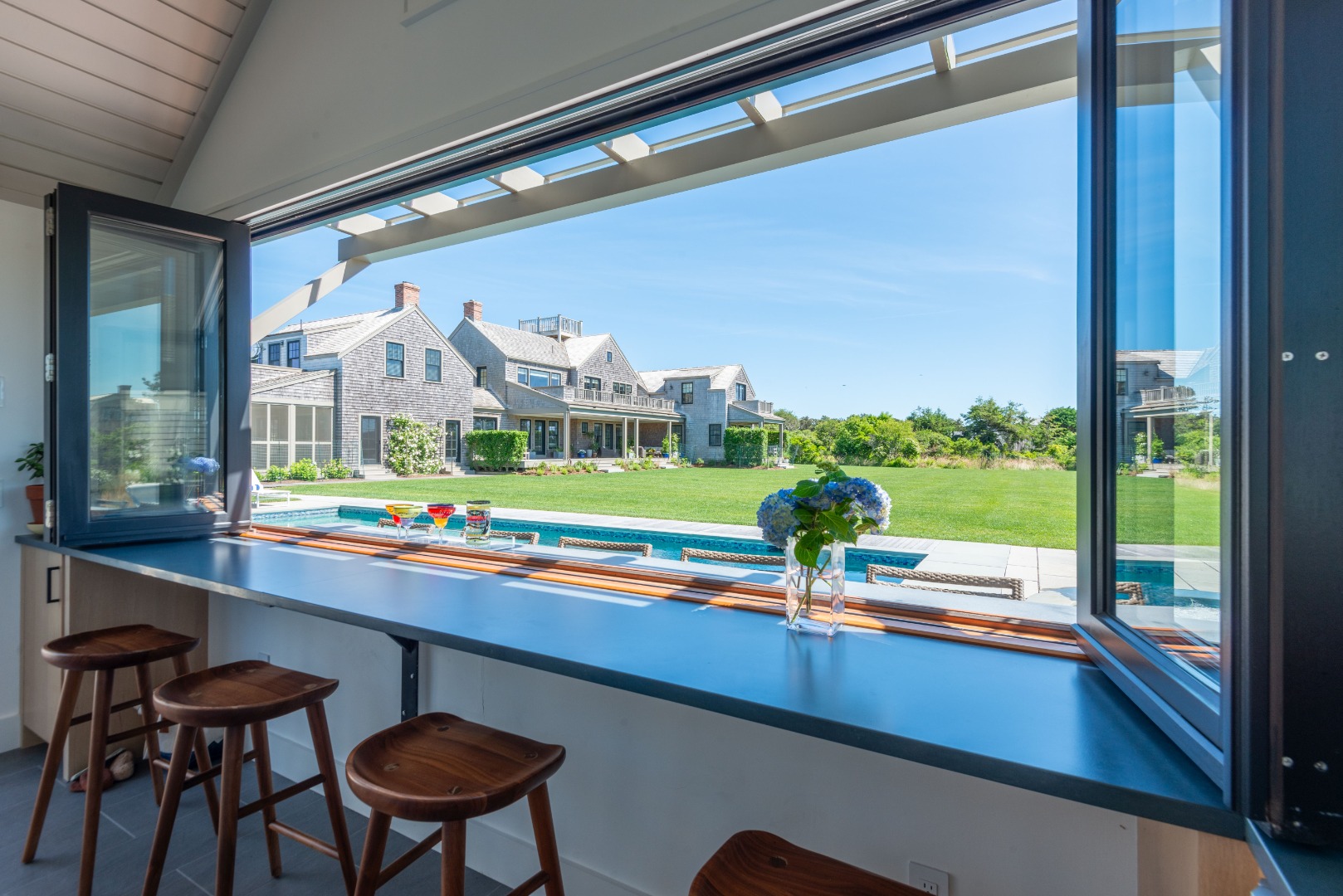 36 Warrens Landing Road