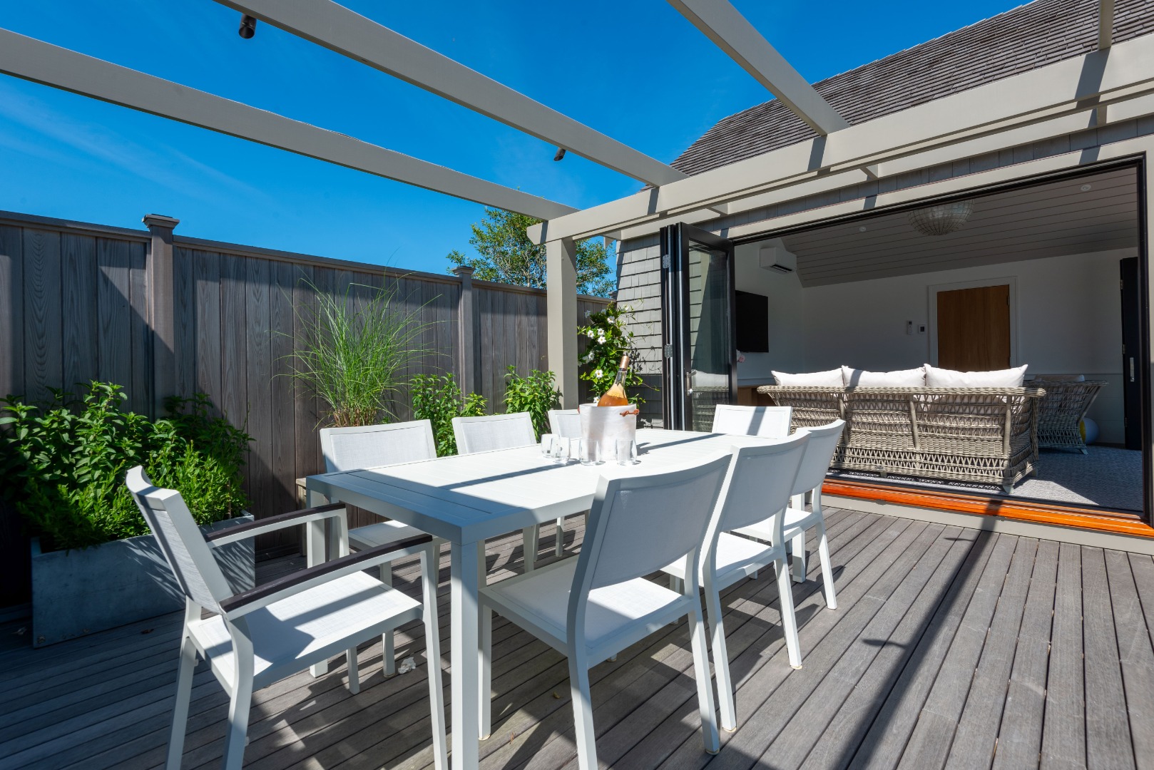 36 Warrens Landing Road