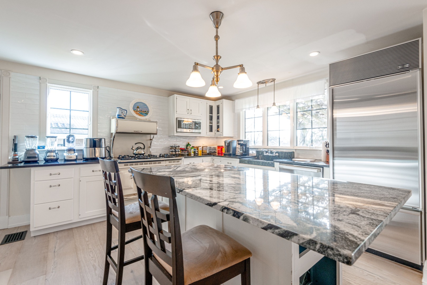 35 Meadow View Drive