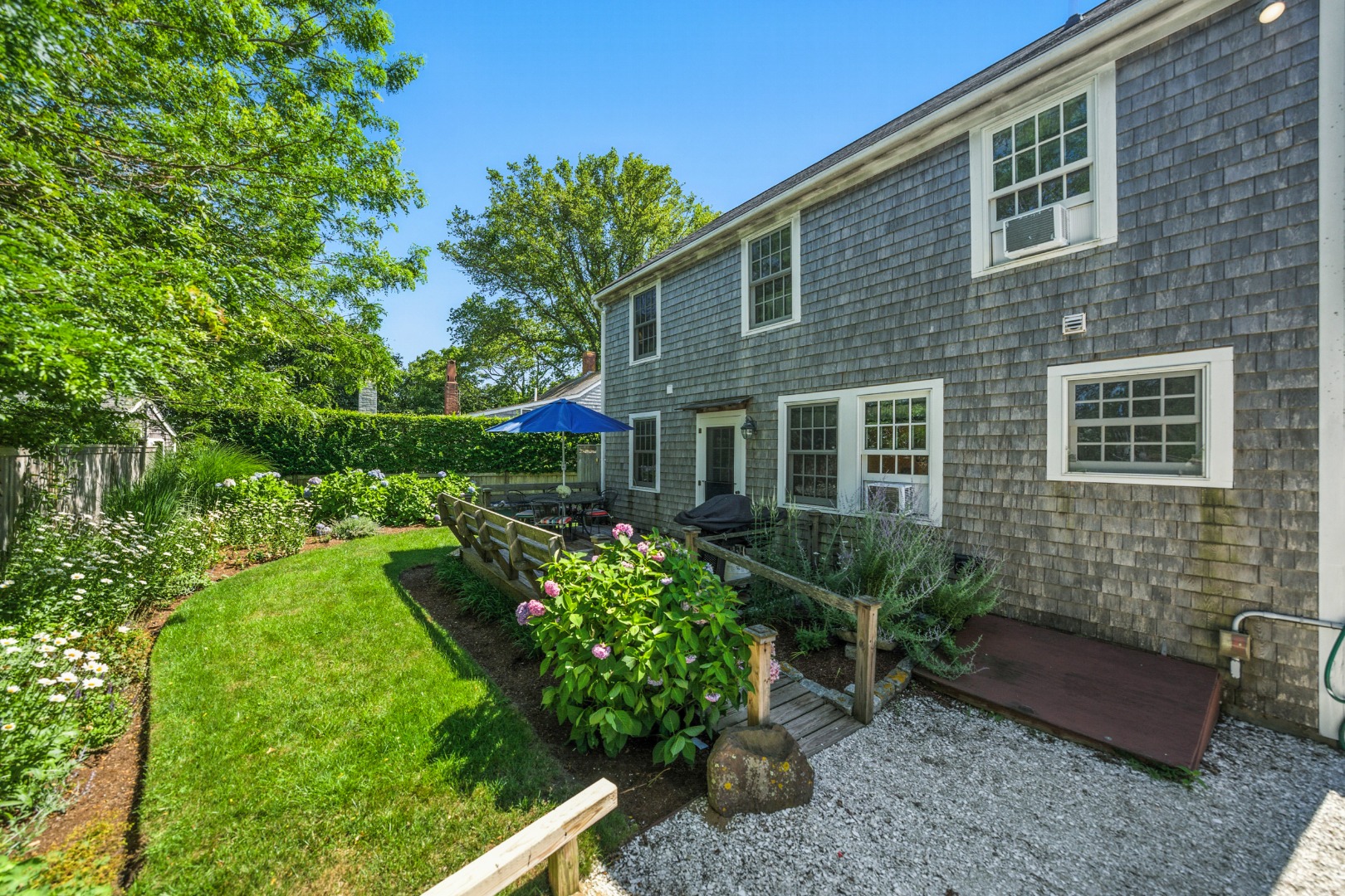 52 Pleasant Street