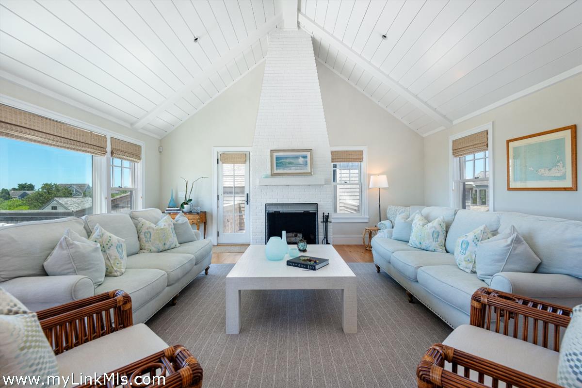 36 Warrens Landing Road