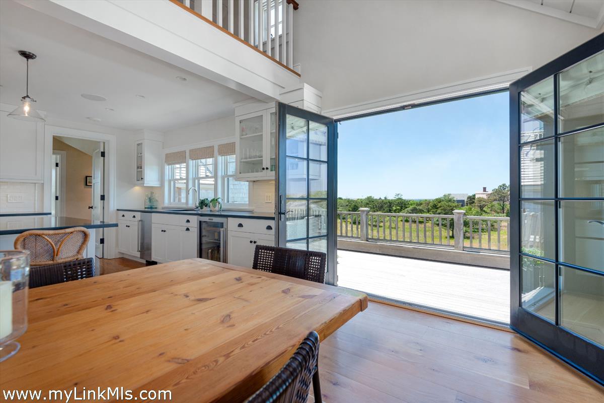 36 Warrens Landing Road