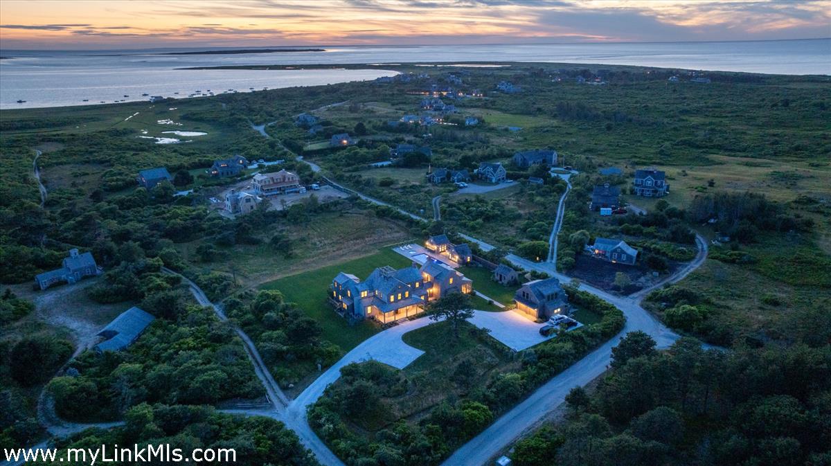 36 Warrens Landing Road