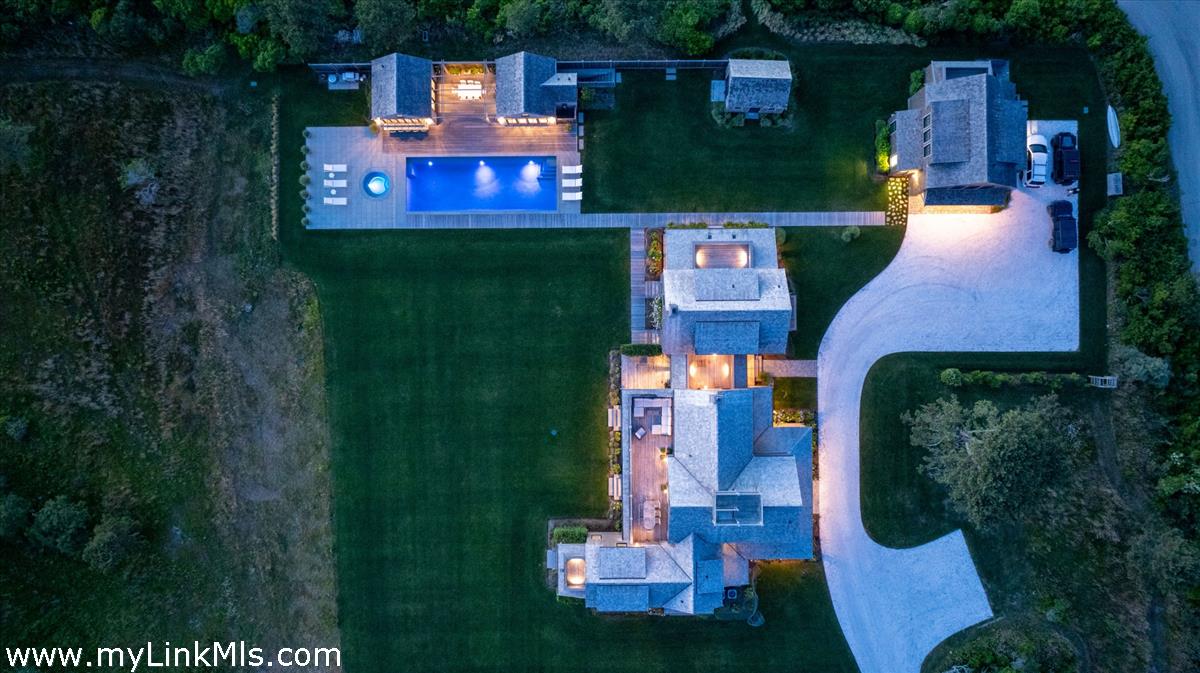 36 Warrens Landing Road