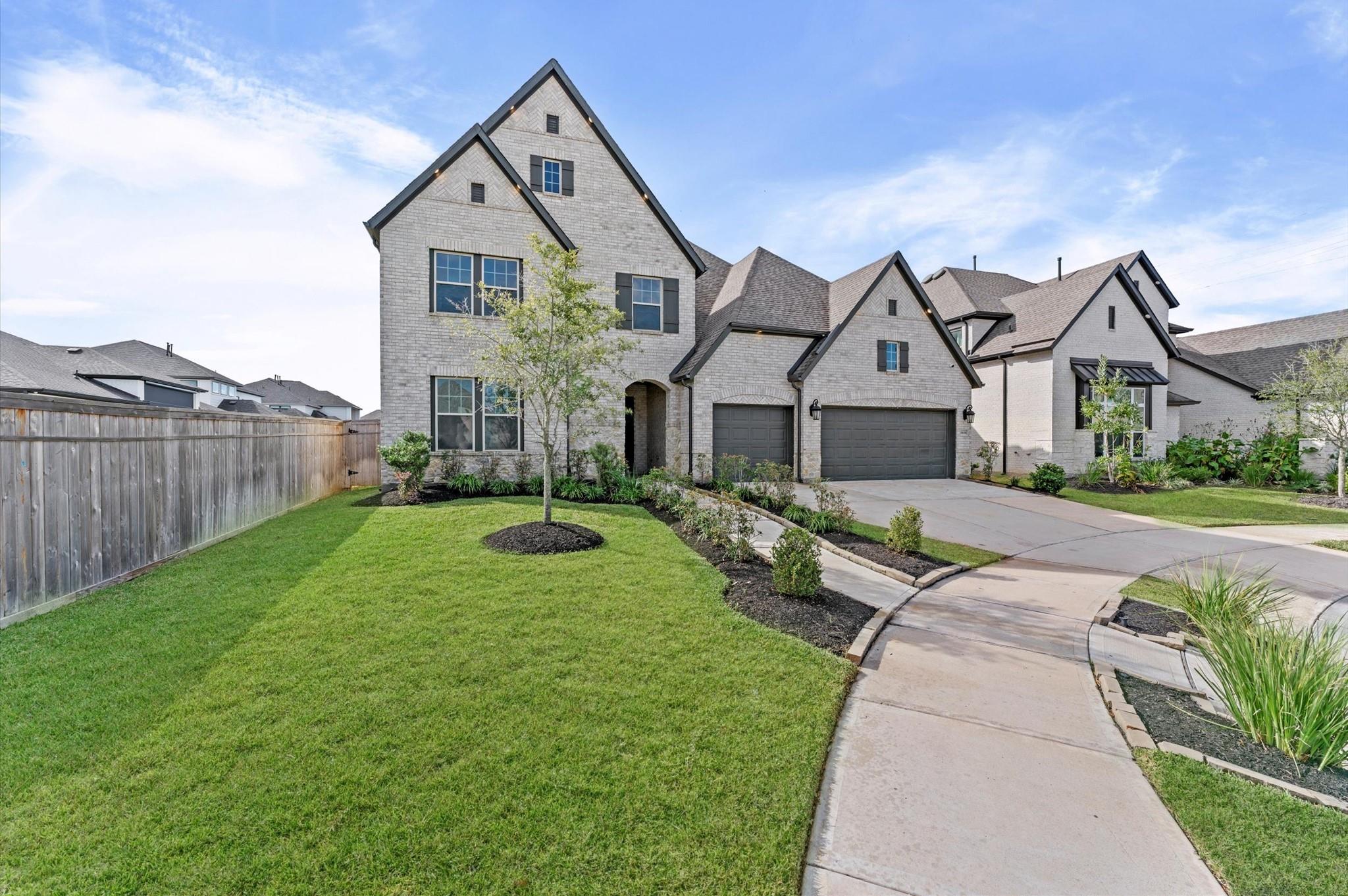 9606 Pink Blossom Court