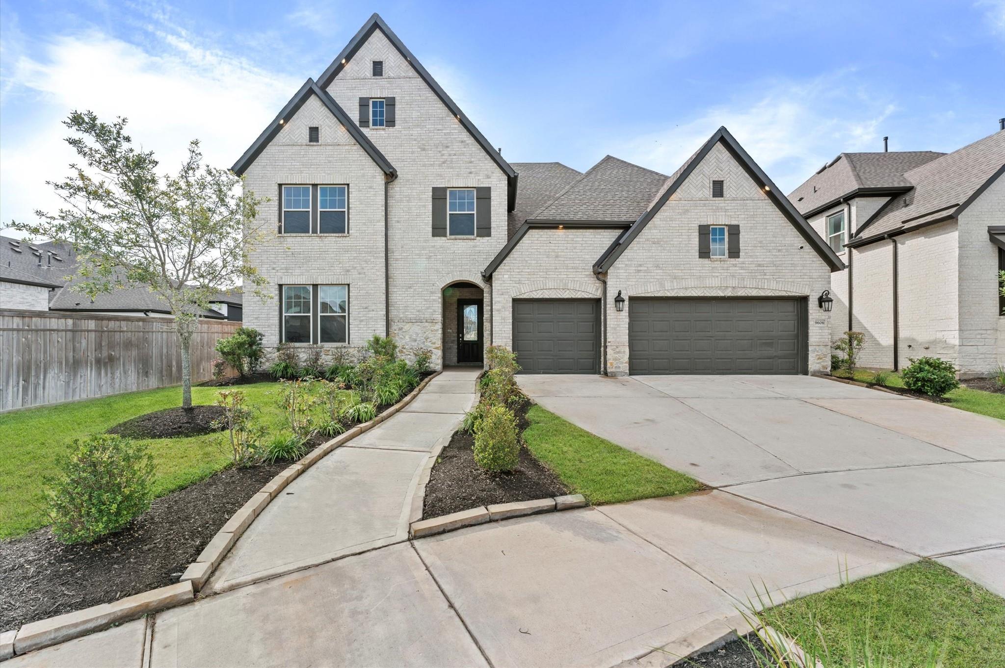 9606 Pink Blossom Court