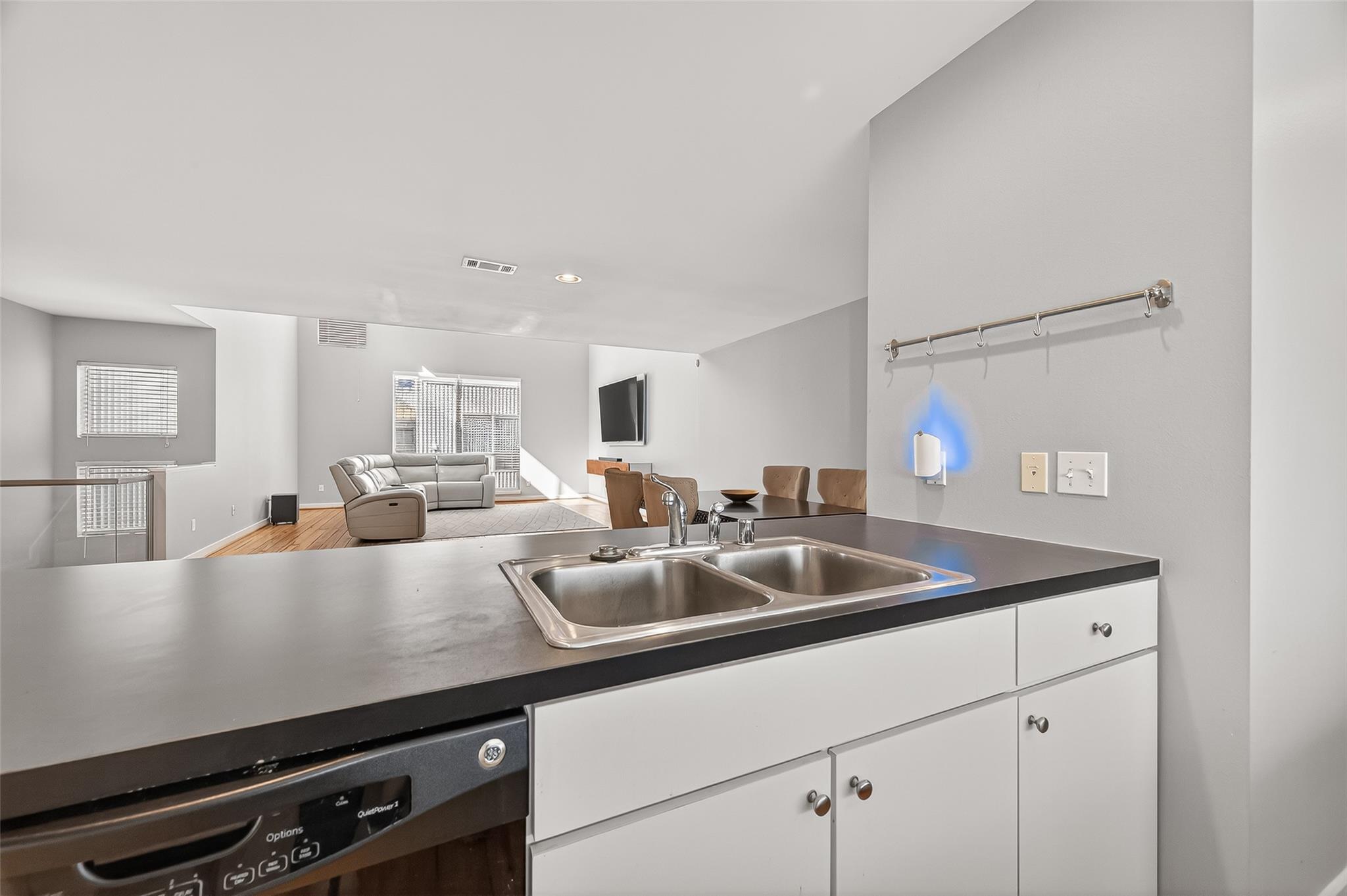 6911 Yellowstone Way Drive