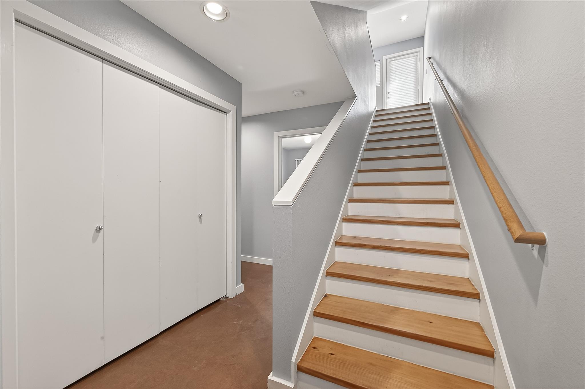 6911 Yellowstone Way Drive