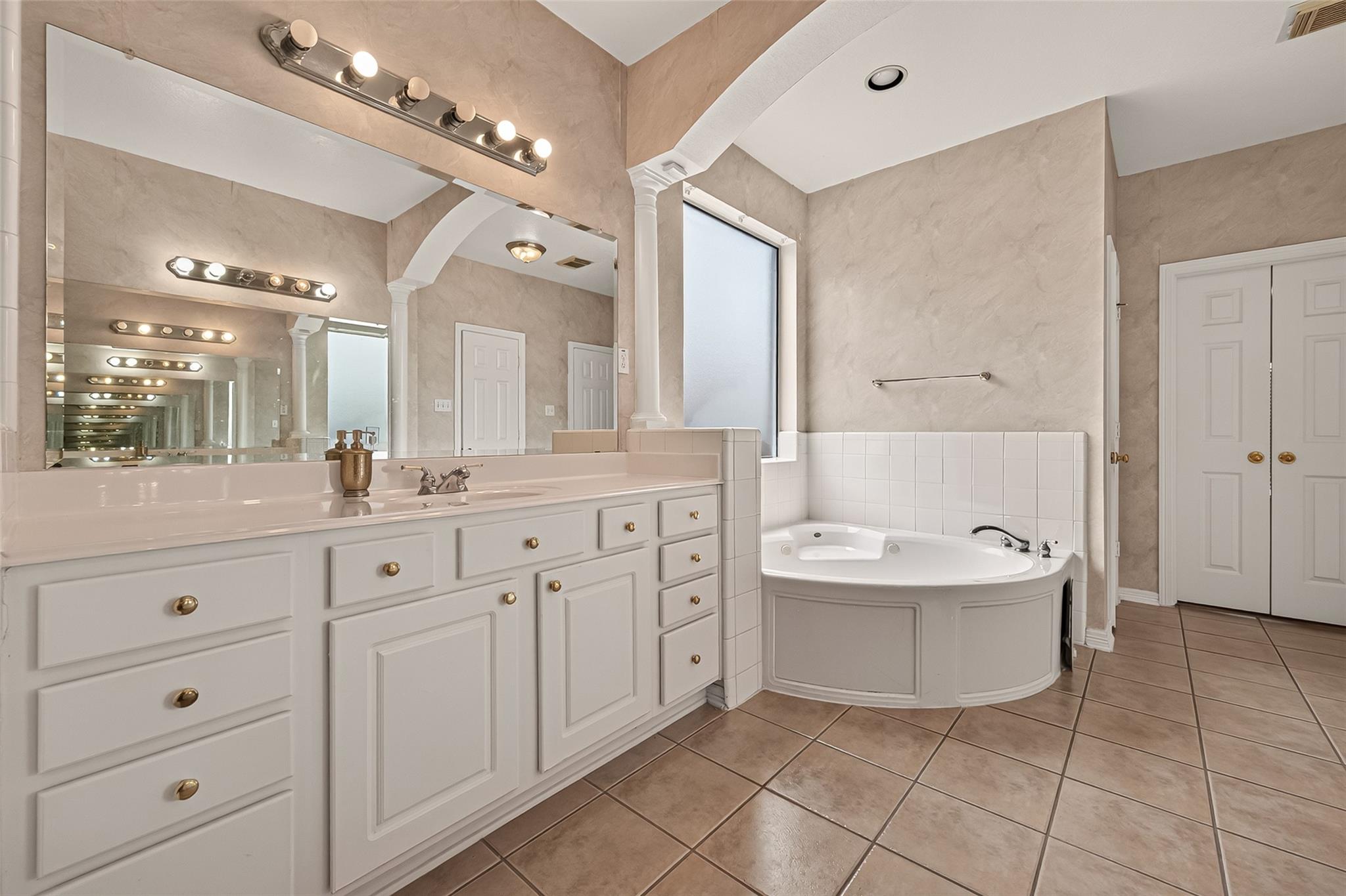 4343 Millers Creek Court