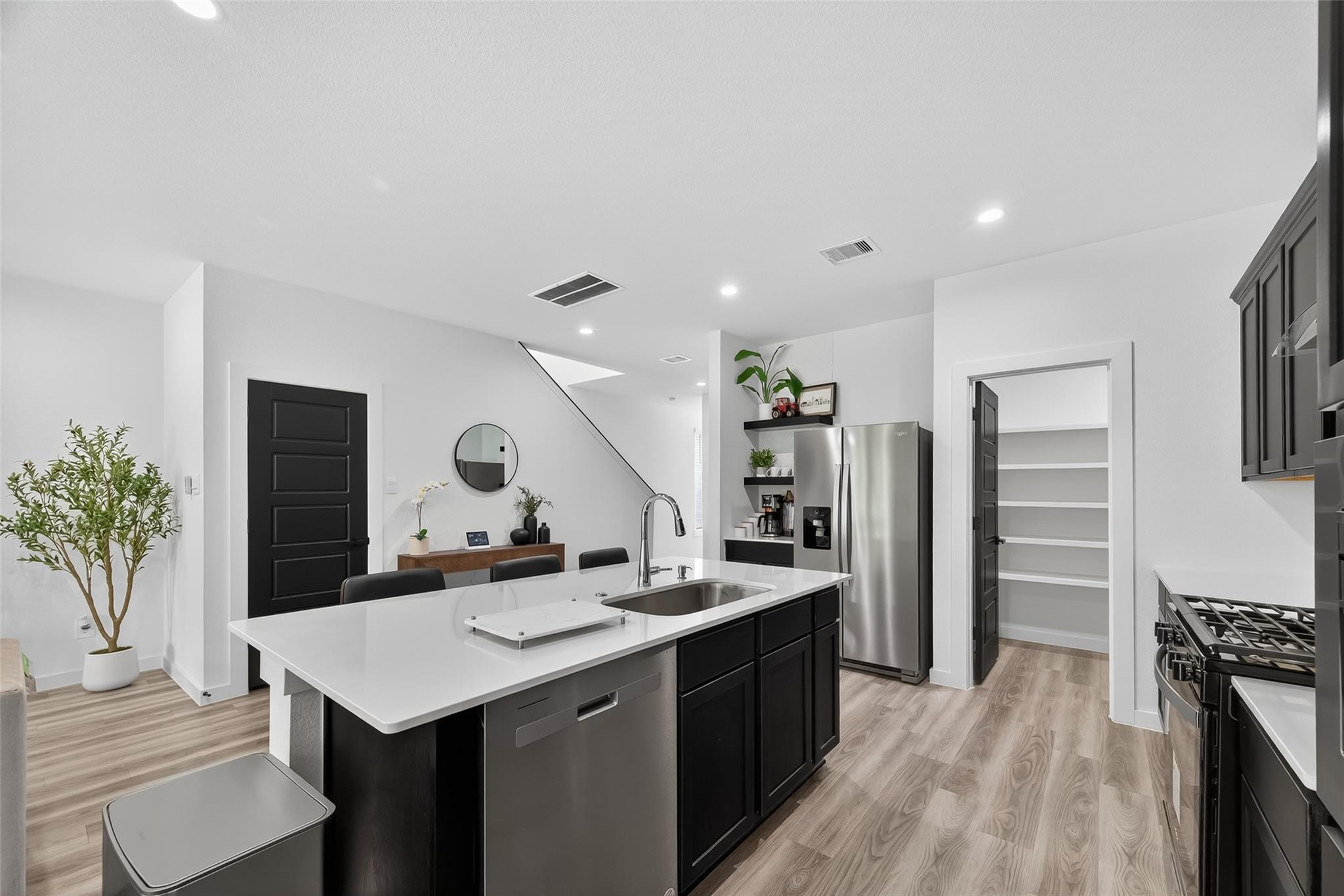 3233 Creston Gate Drive