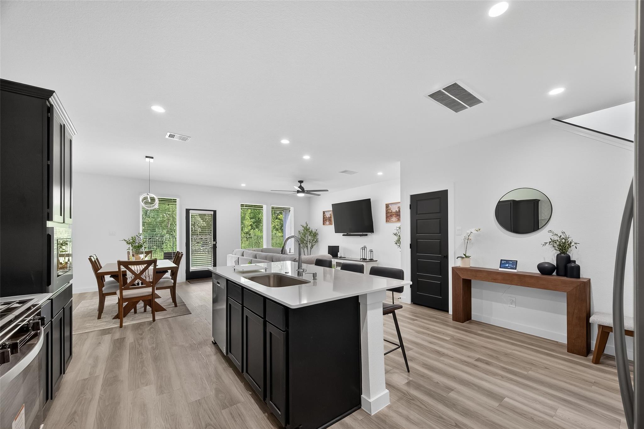 3233 Creston Gate Drive