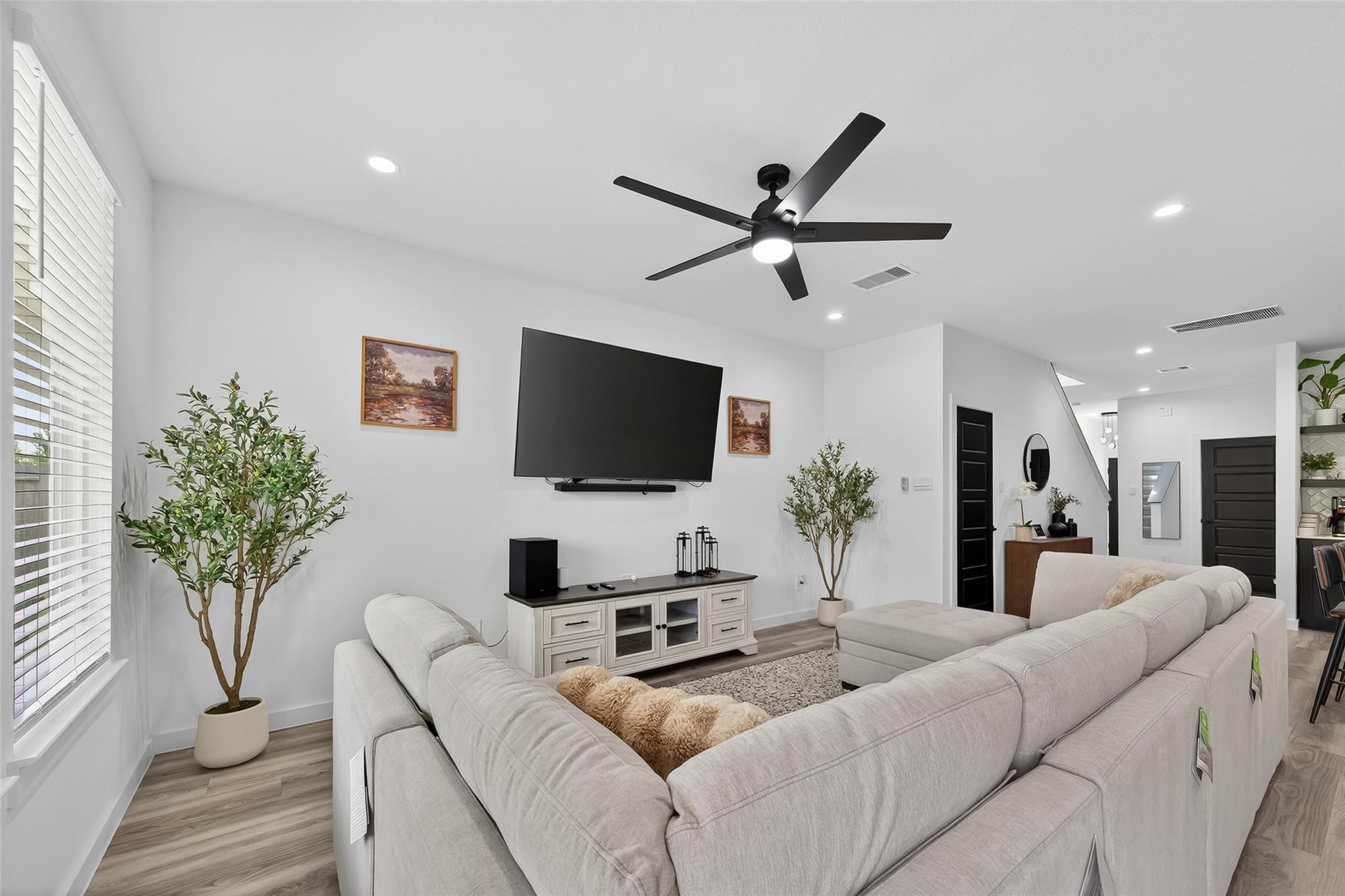 3233 Creston Gate Drive