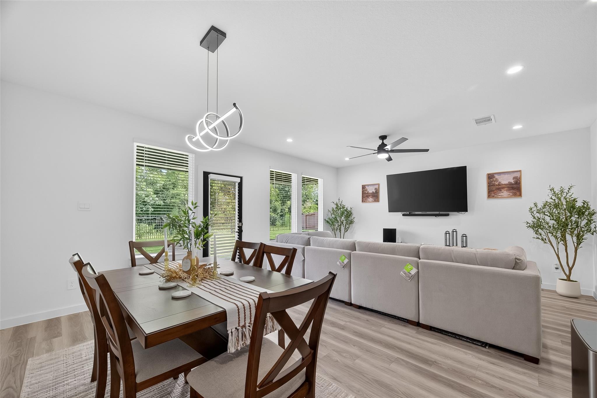 3233 Creston Gate Drive