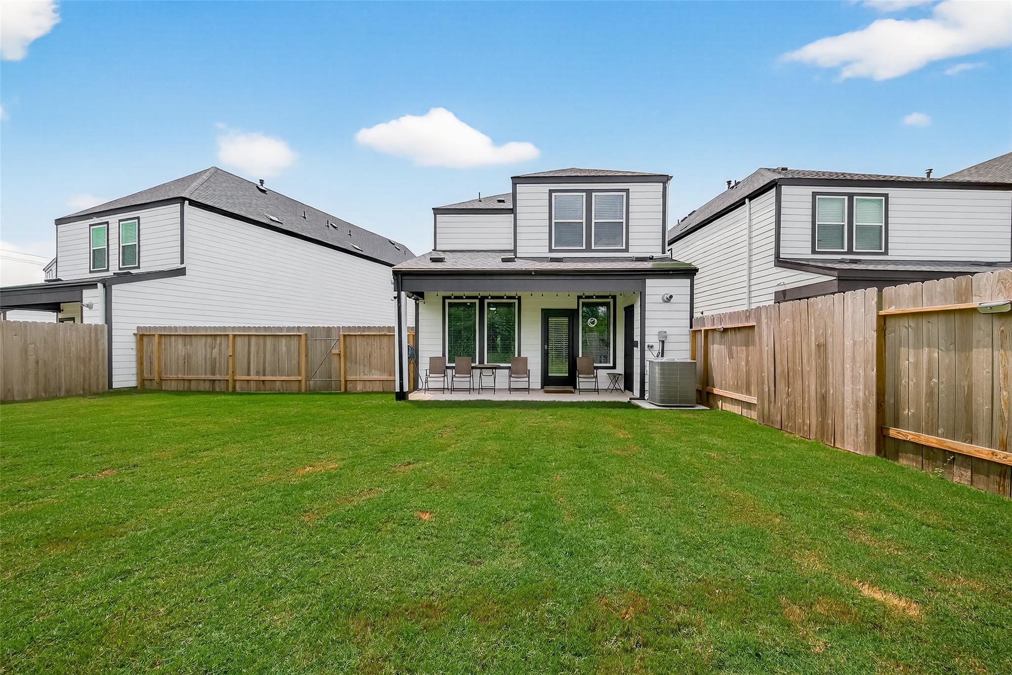 3233 Creston Gate Drive