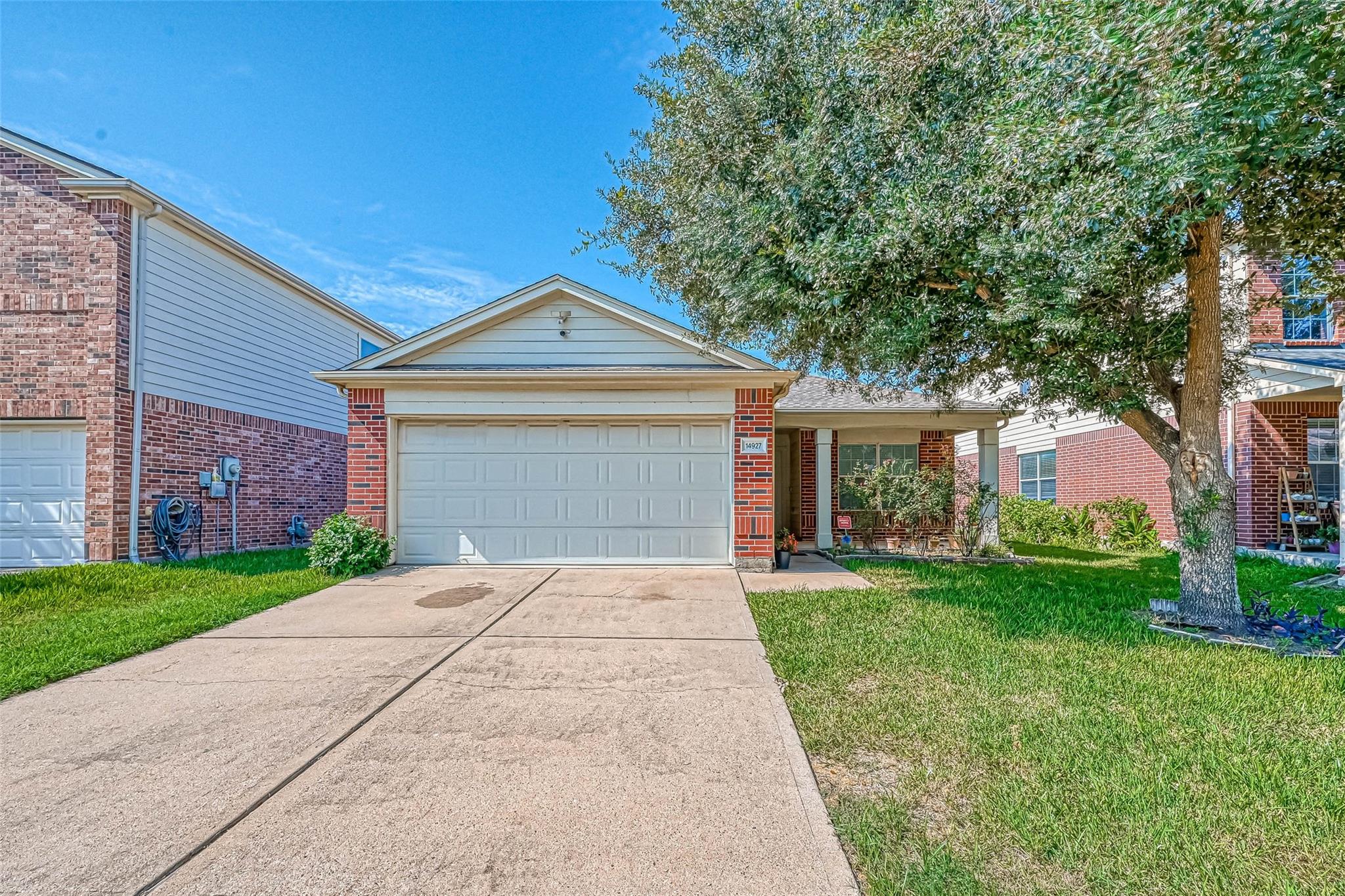 14927 Sugar Sweet Drive