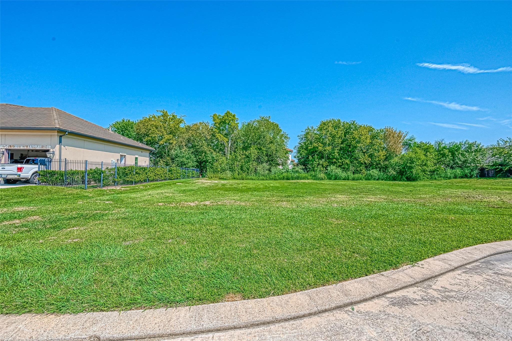 14927 Sugar Sweet Drive