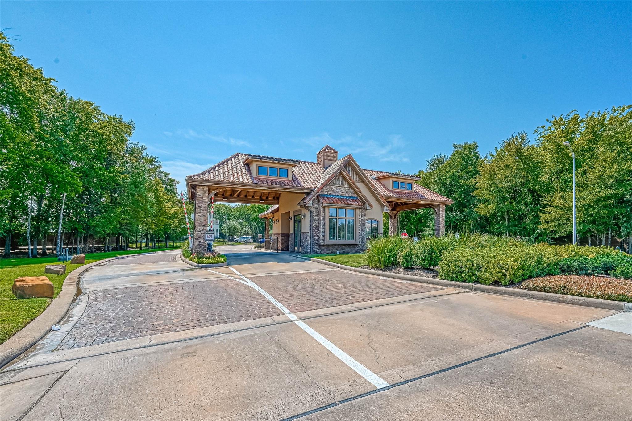14927 Sugar Sweet Drive
