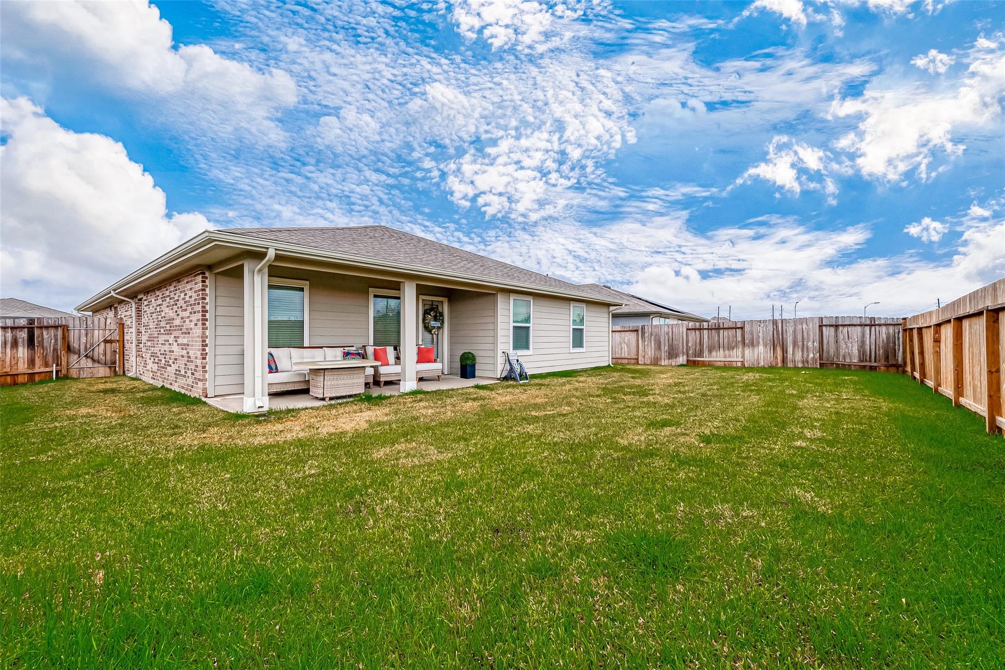 17 Desert Spring Lane