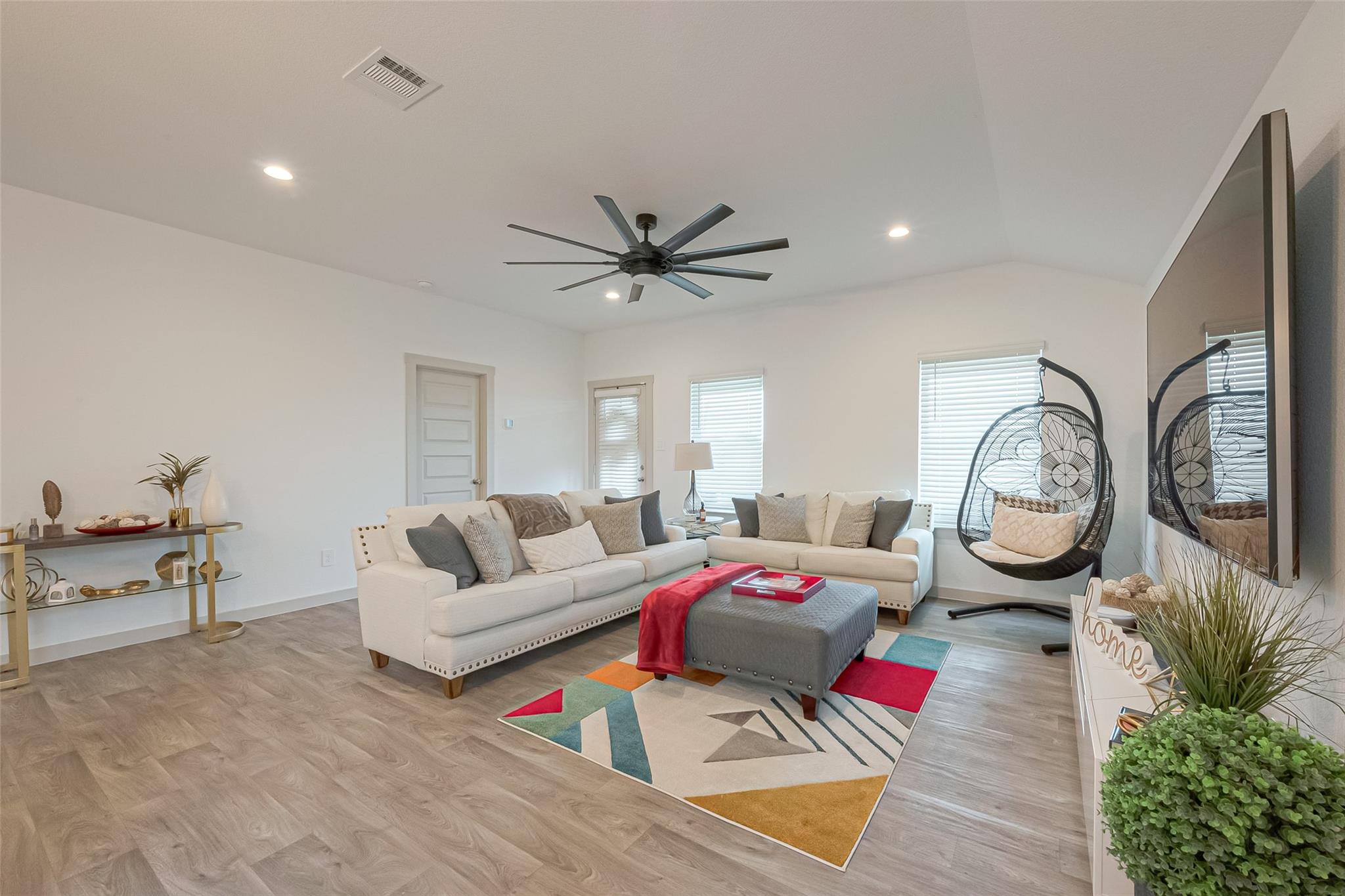 17 Desert Spring Lane