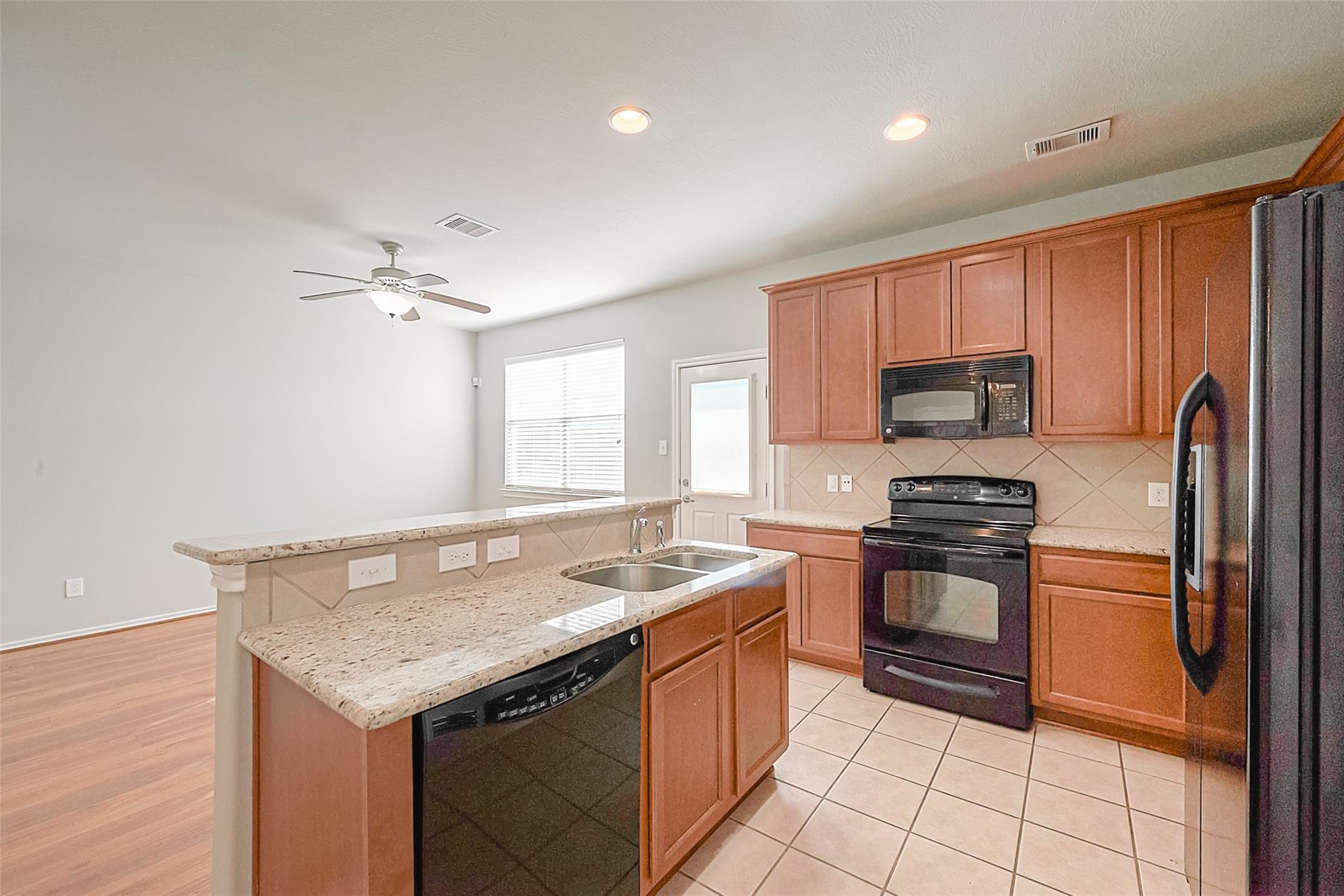 2748 Maybrook Hollow Lane