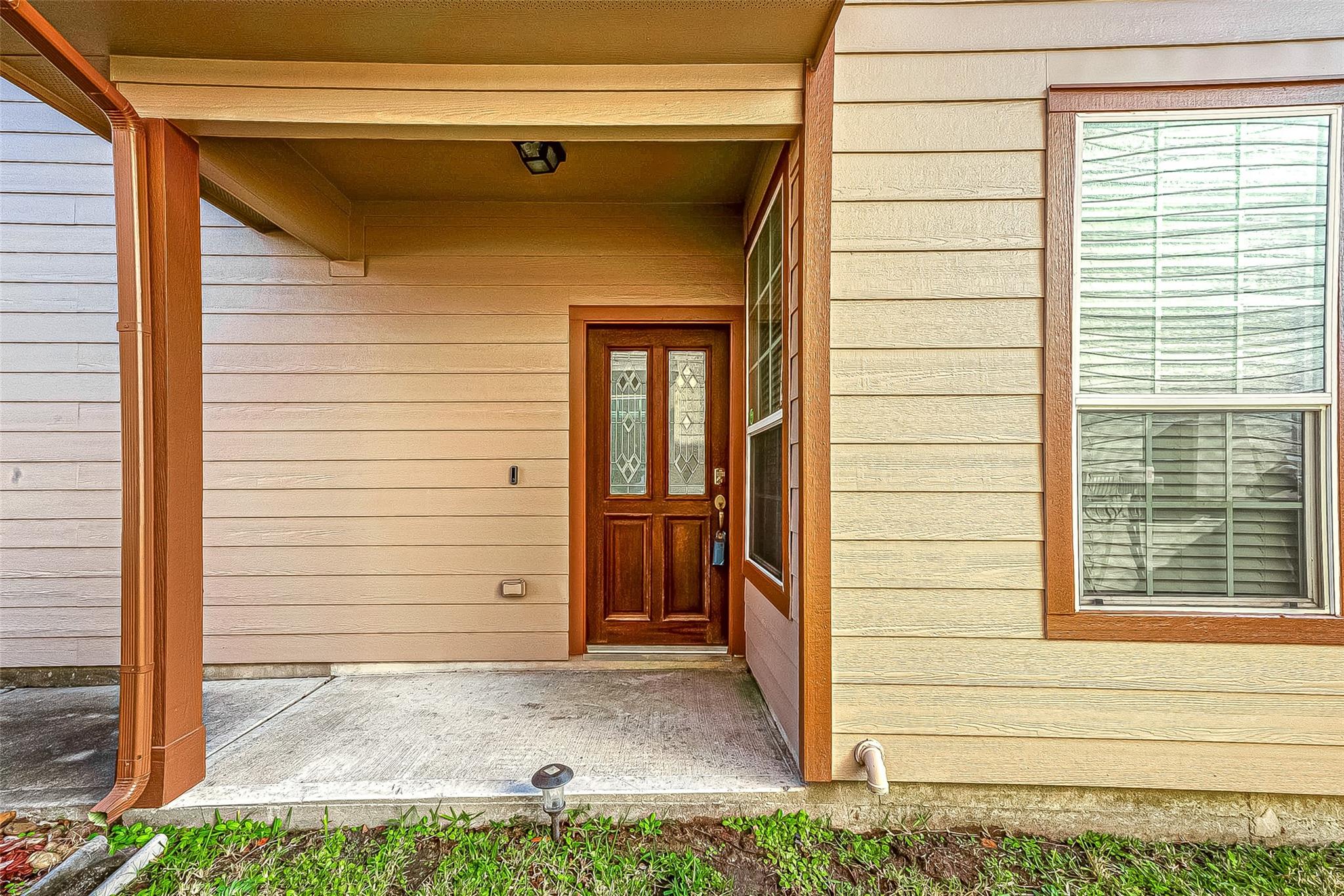 2748 Maybrook Hollow Lane